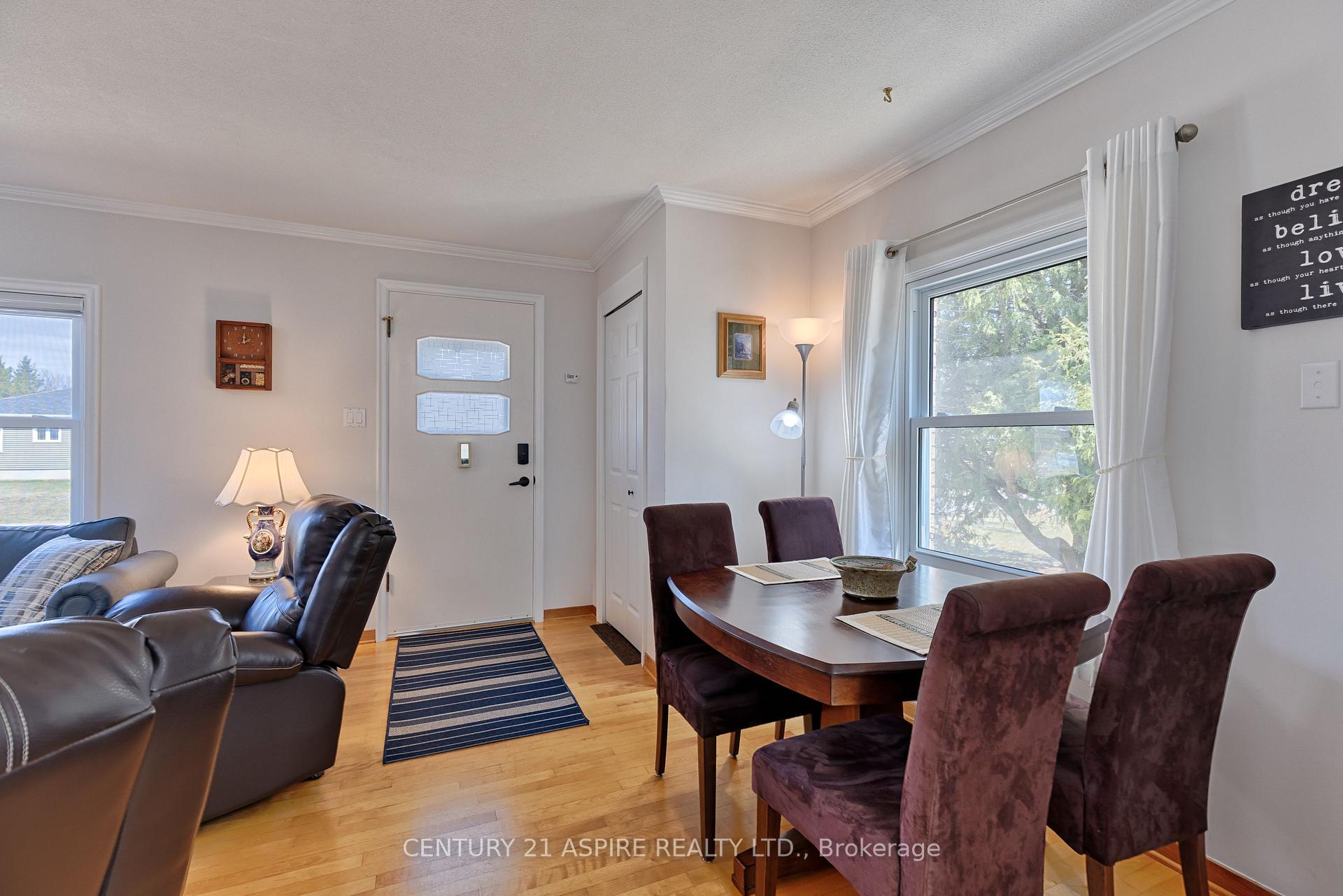 Photo 8 of 43 James Street, Deep River, Deep River — HOMEH