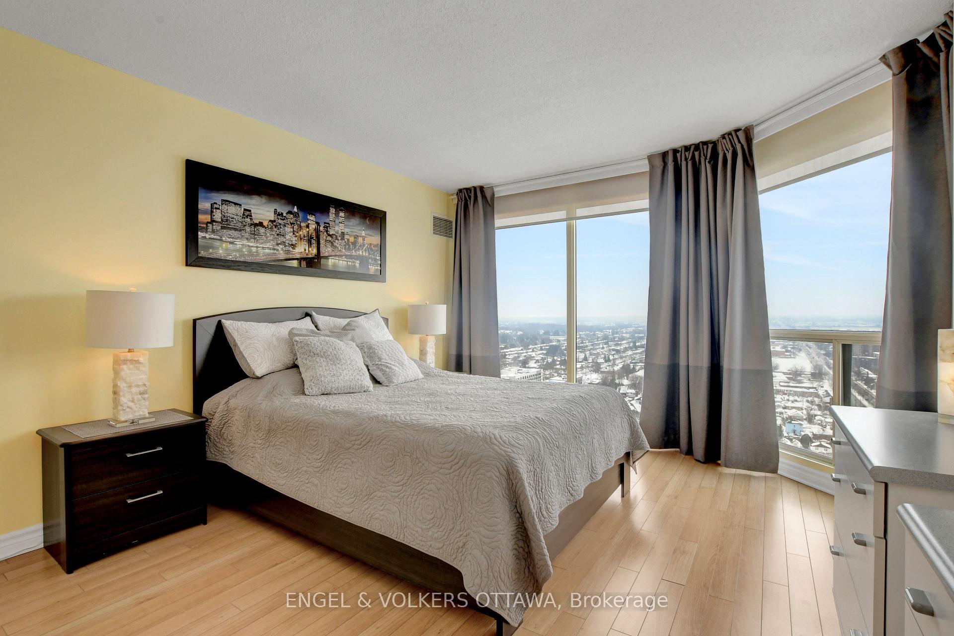 Photo 44 of Unit 2507, 545 St-Laurent Boulevard, Ottawa, Viscount Alexander Park — HOMEH