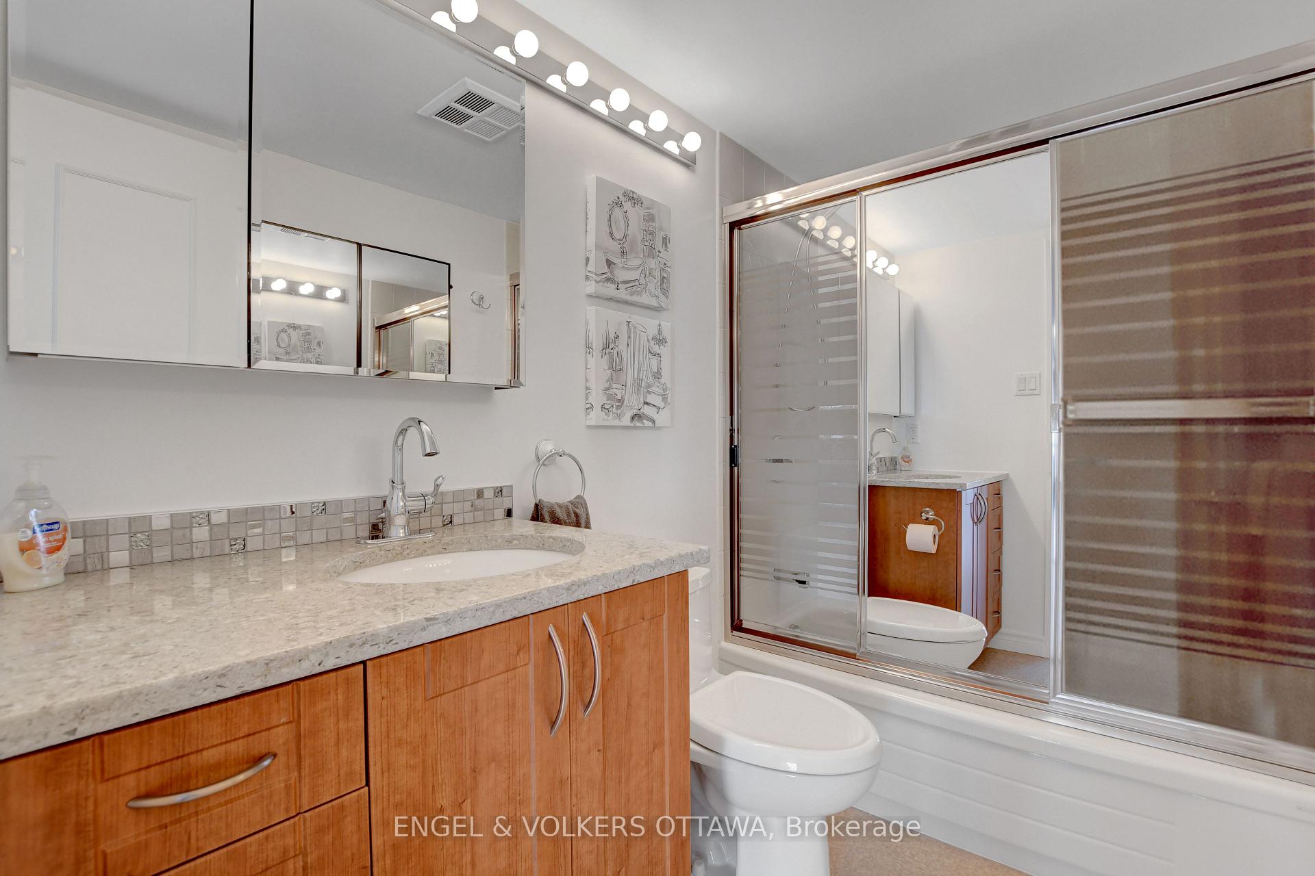 Photo 52 of Unit 2507, 545 St-Laurent Boulevard, Ottawa, Viscount Alexander Park — HOMEH