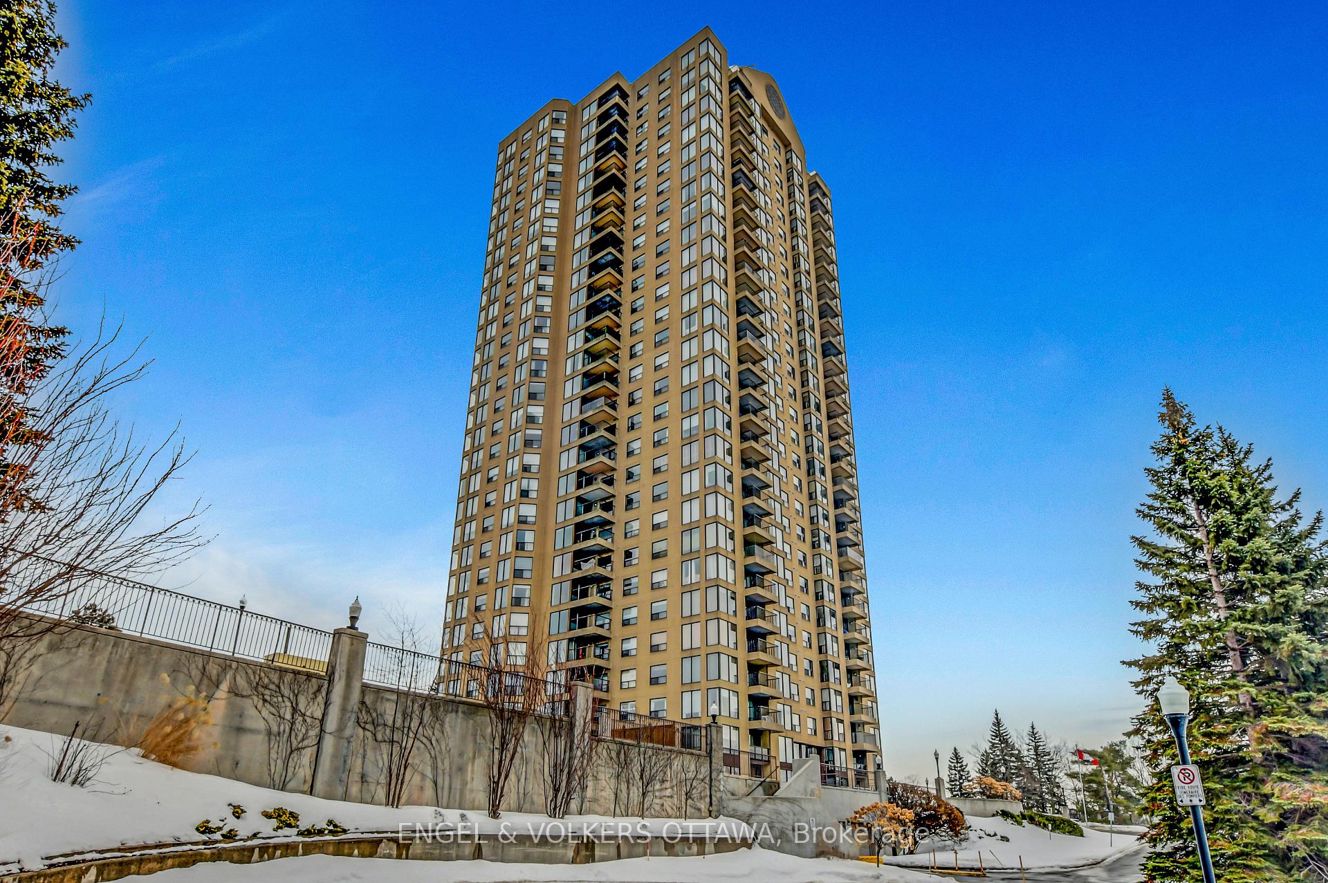 Photo 22 of Unit 2507, 545 St-Laurent Boulevard, Ottawa, Viscount Alexander Park — HOMEH