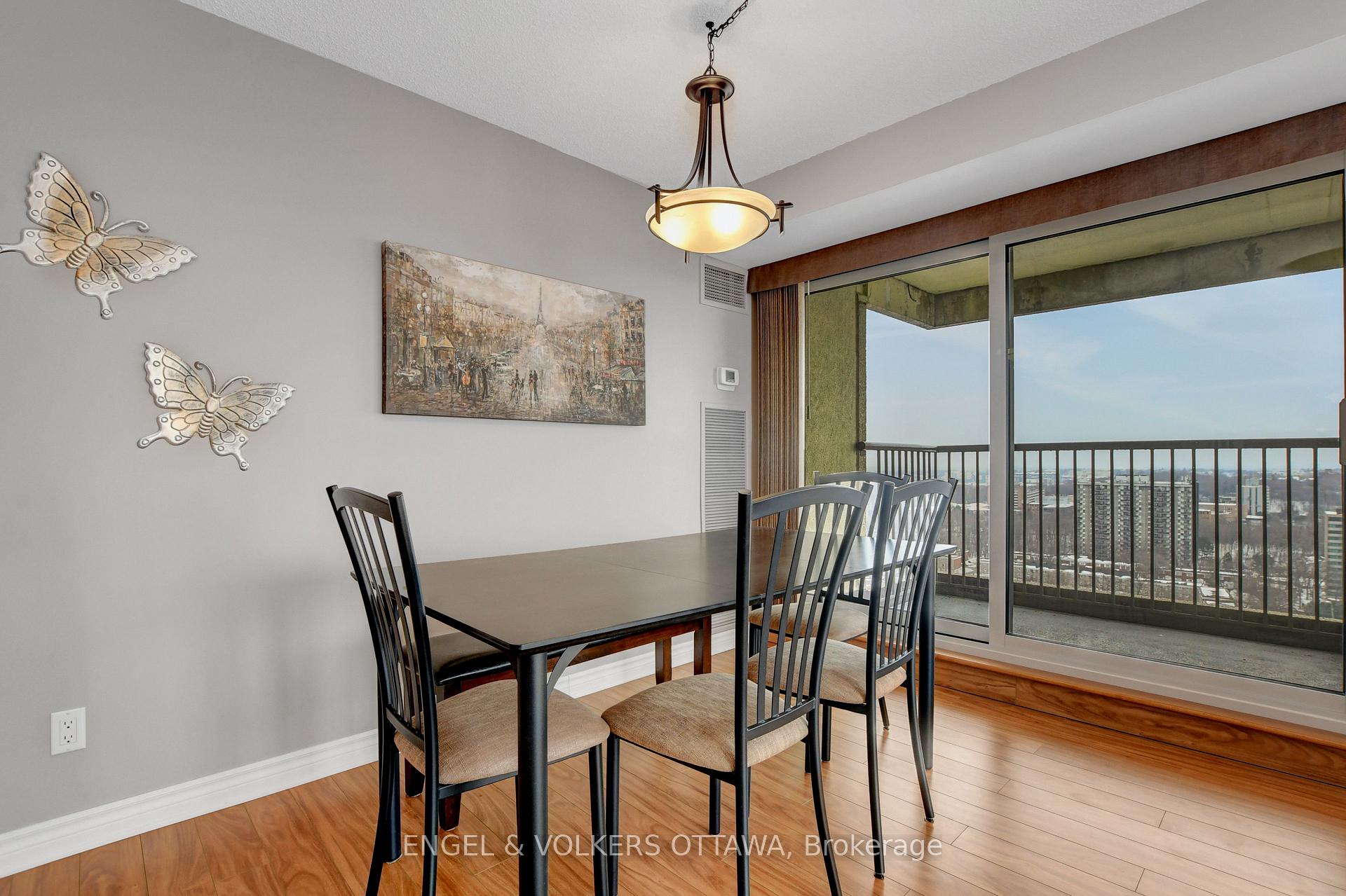 Photo 28 of Unit 2507, 545 St-Laurent Boulevard, Ottawa, Viscount Alexander Park — HOMEH