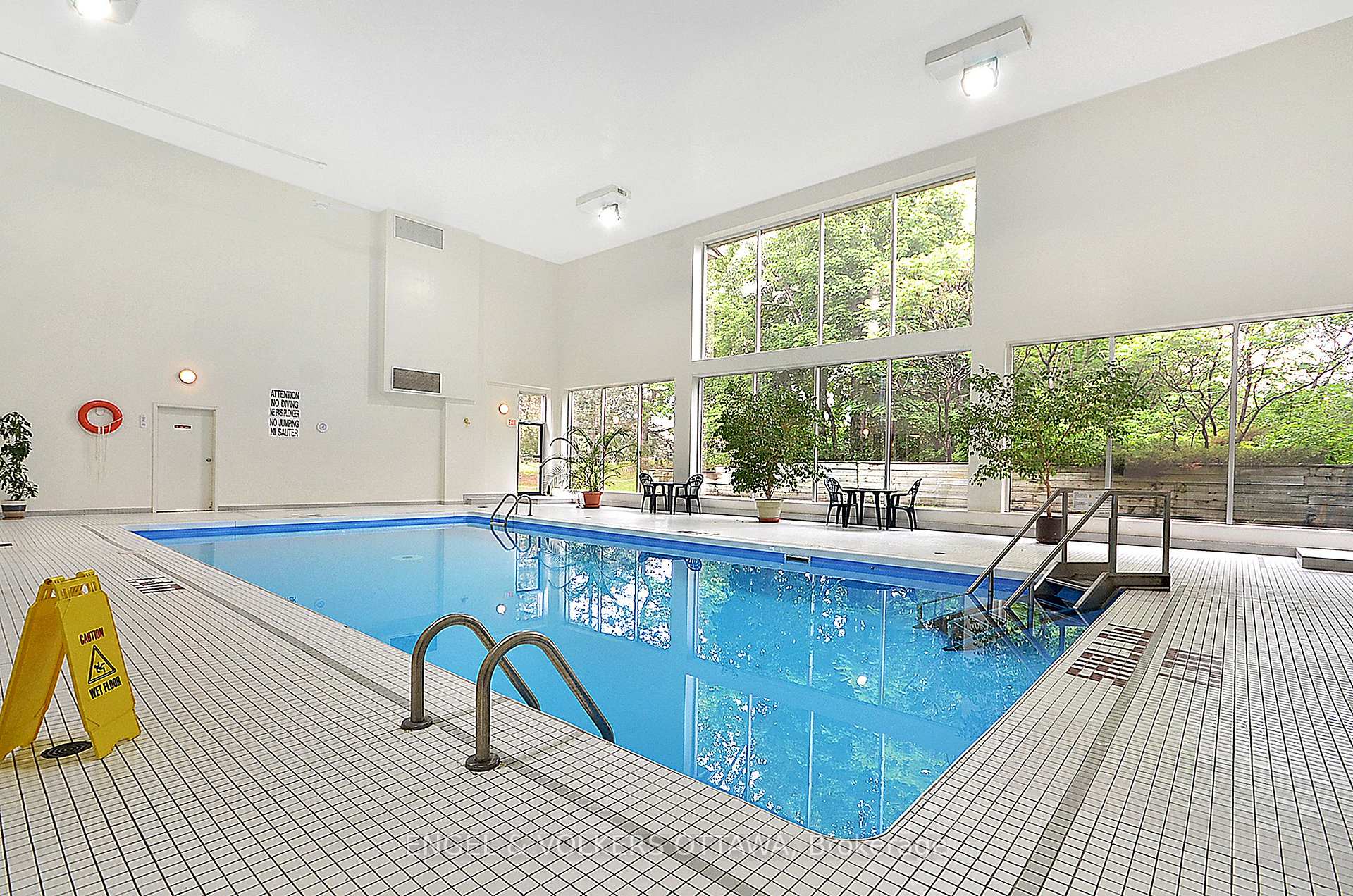 Photo 87 of Unit 2507, 545 St-Laurent Boulevard, Ottawa, Viscount Alexander Park — HOMEH