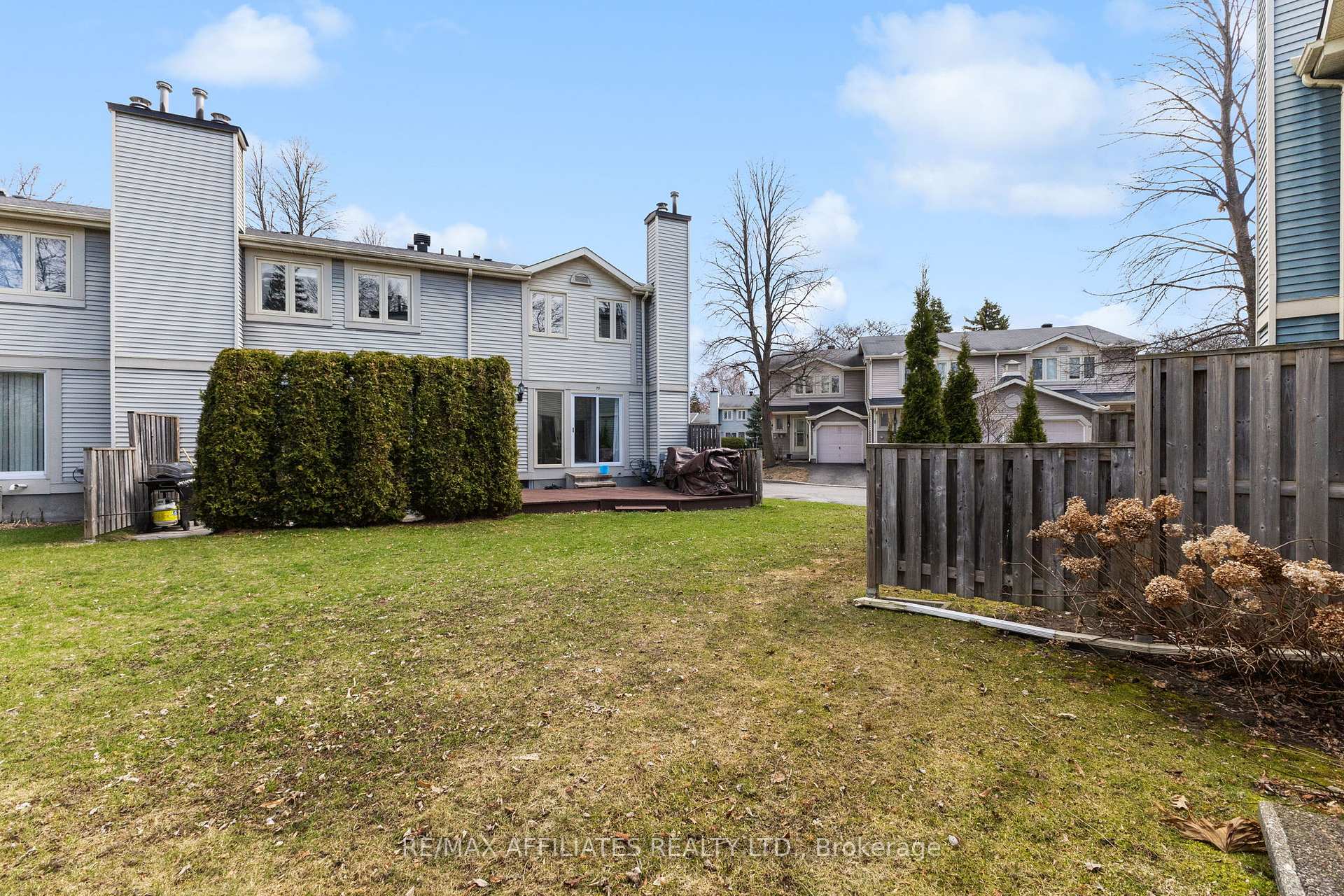 Photo 23 of 75 Saxton Private, Ottawa, Redwood Park — HOMEH