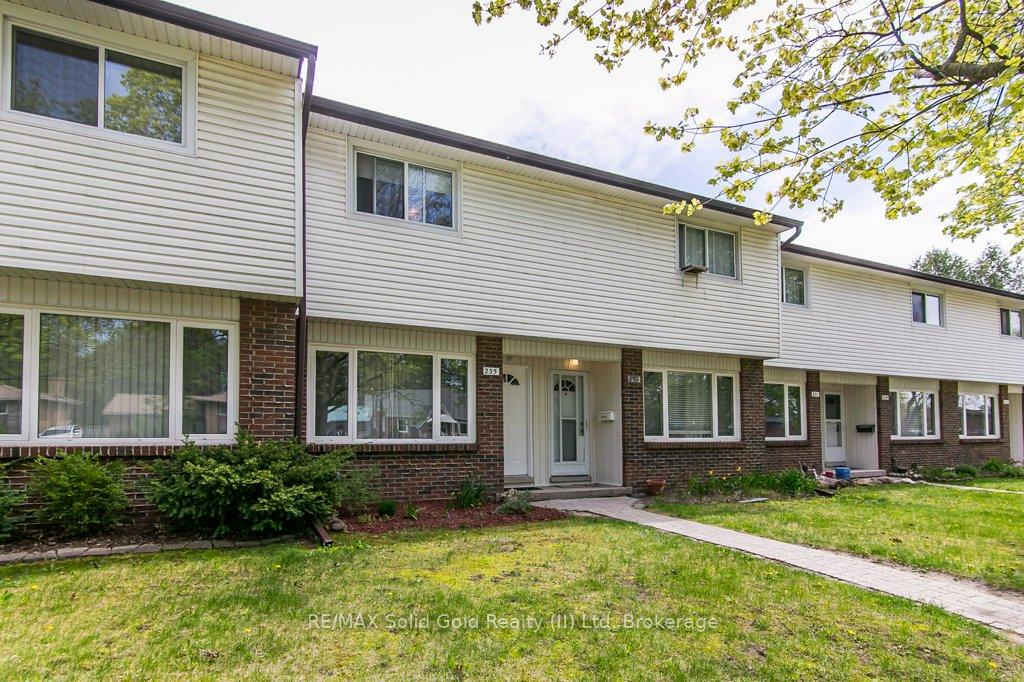 Photo 3 of 235 Fergus Avenue, Kitchener — HOMEH