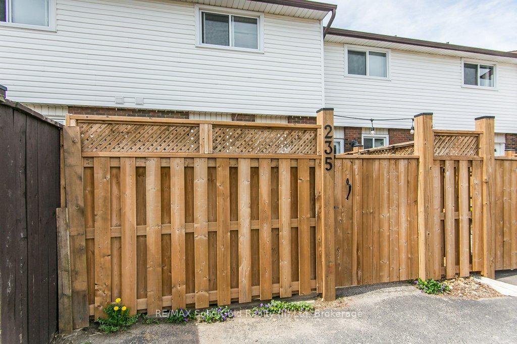 Photo 19 of 235 Fergus Avenue, Kitchener — HOMEH