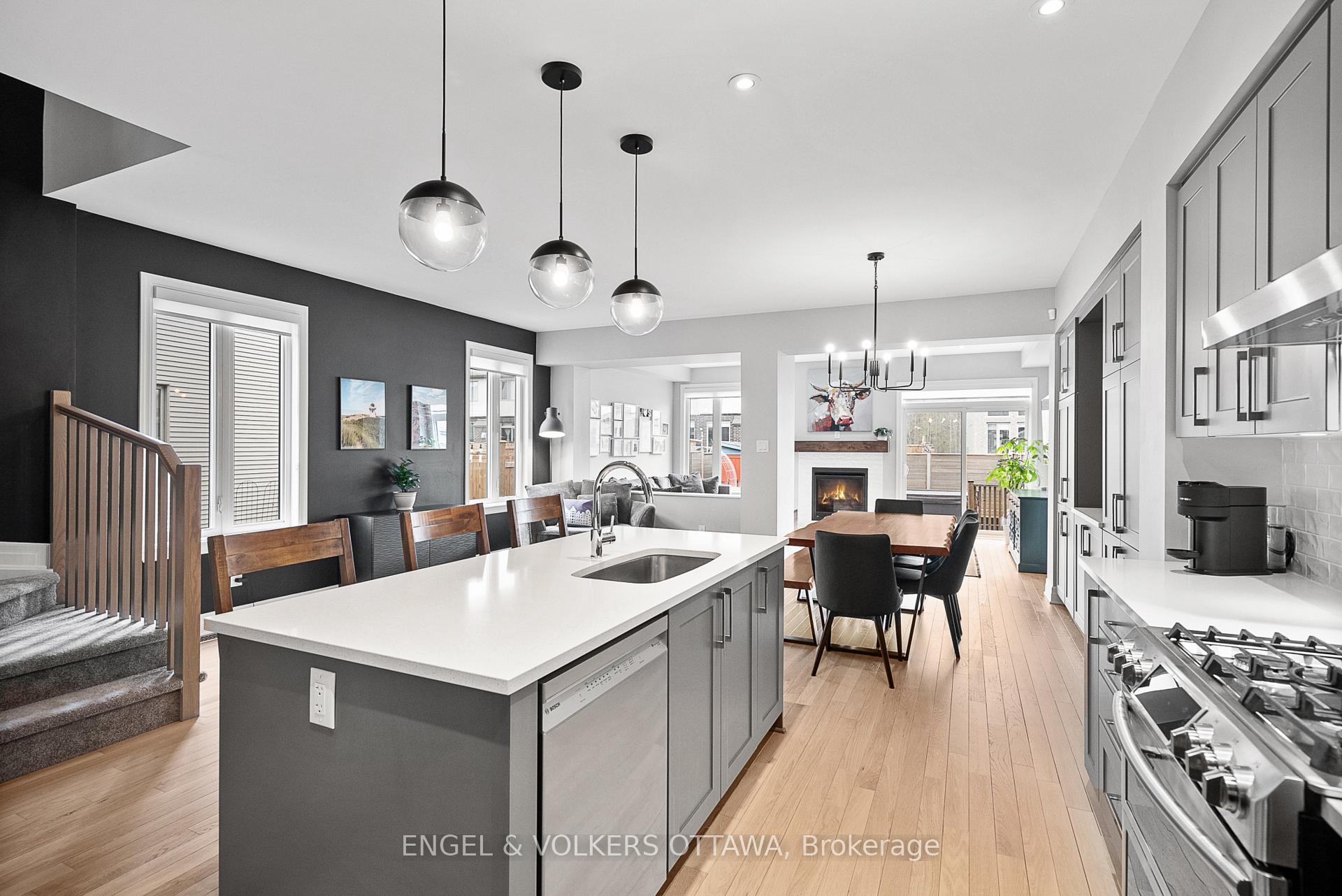 Photo 5 of 844 Quartet Avenue, Ottawa, Riverside South/Gloucester Glen — HOMEH