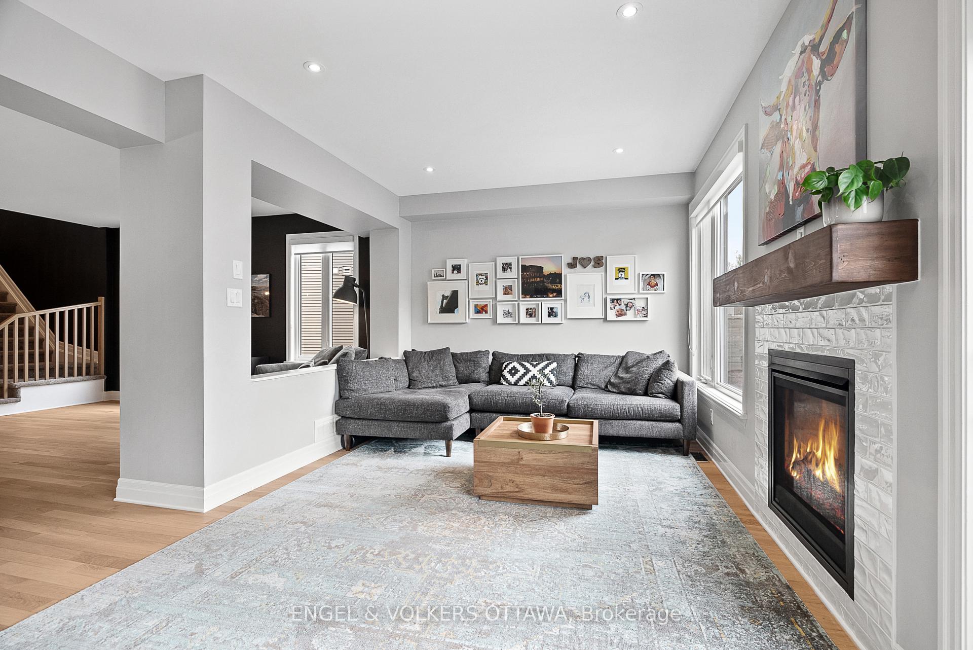 Photo 11 of 844 Quartet Avenue, Ottawa, Riverside South/Gloucester Glen — HOMEH