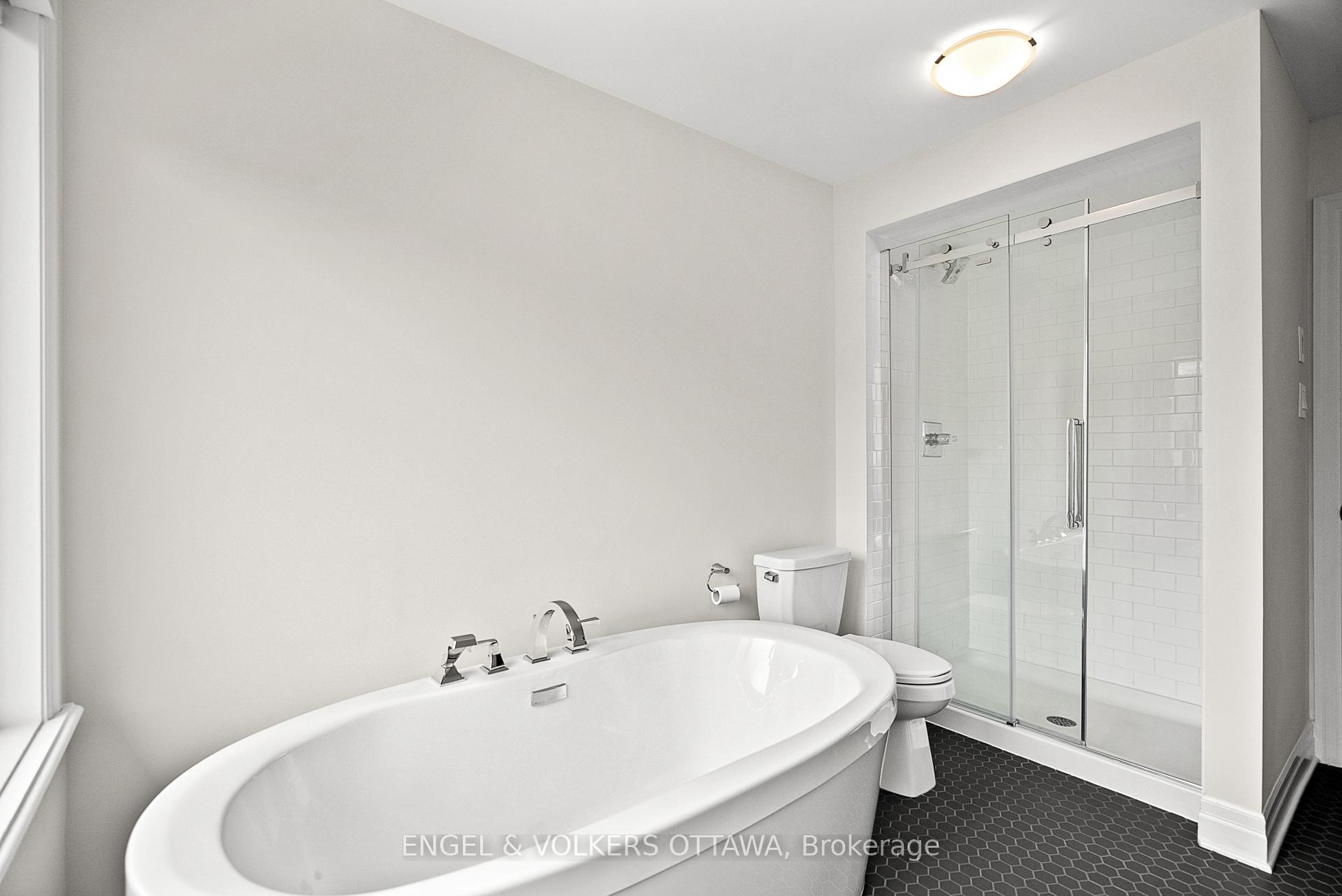 Photo 16 of 844 Quartet Avenue, Ottawa, Riverside South/Gloucester Glen — HOMEH