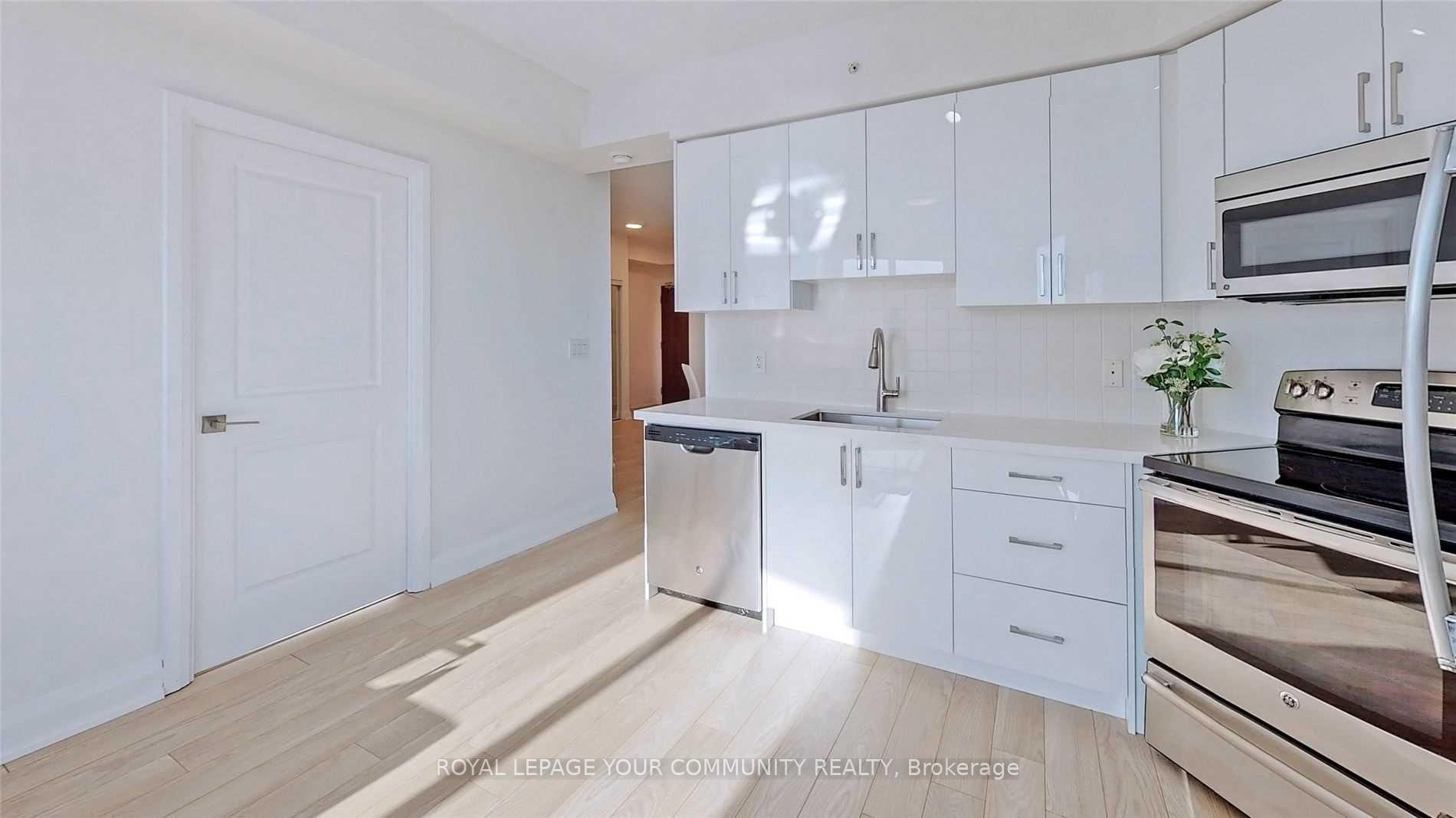 Photo 13 of Unit 2426, 7161 Yonge Street, Markham, Grandview — HOMEH