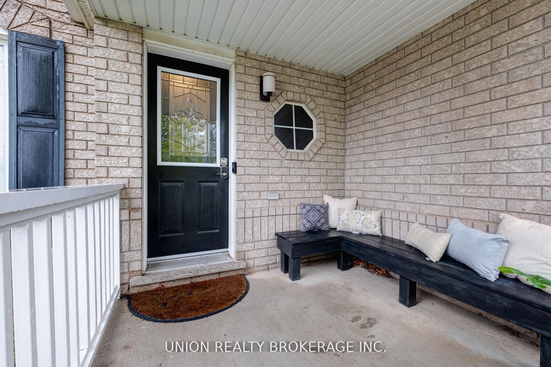 Photo 6 of 84 Worthington Avenue, Brampton, Fletcher's Meadow — HOMEH
