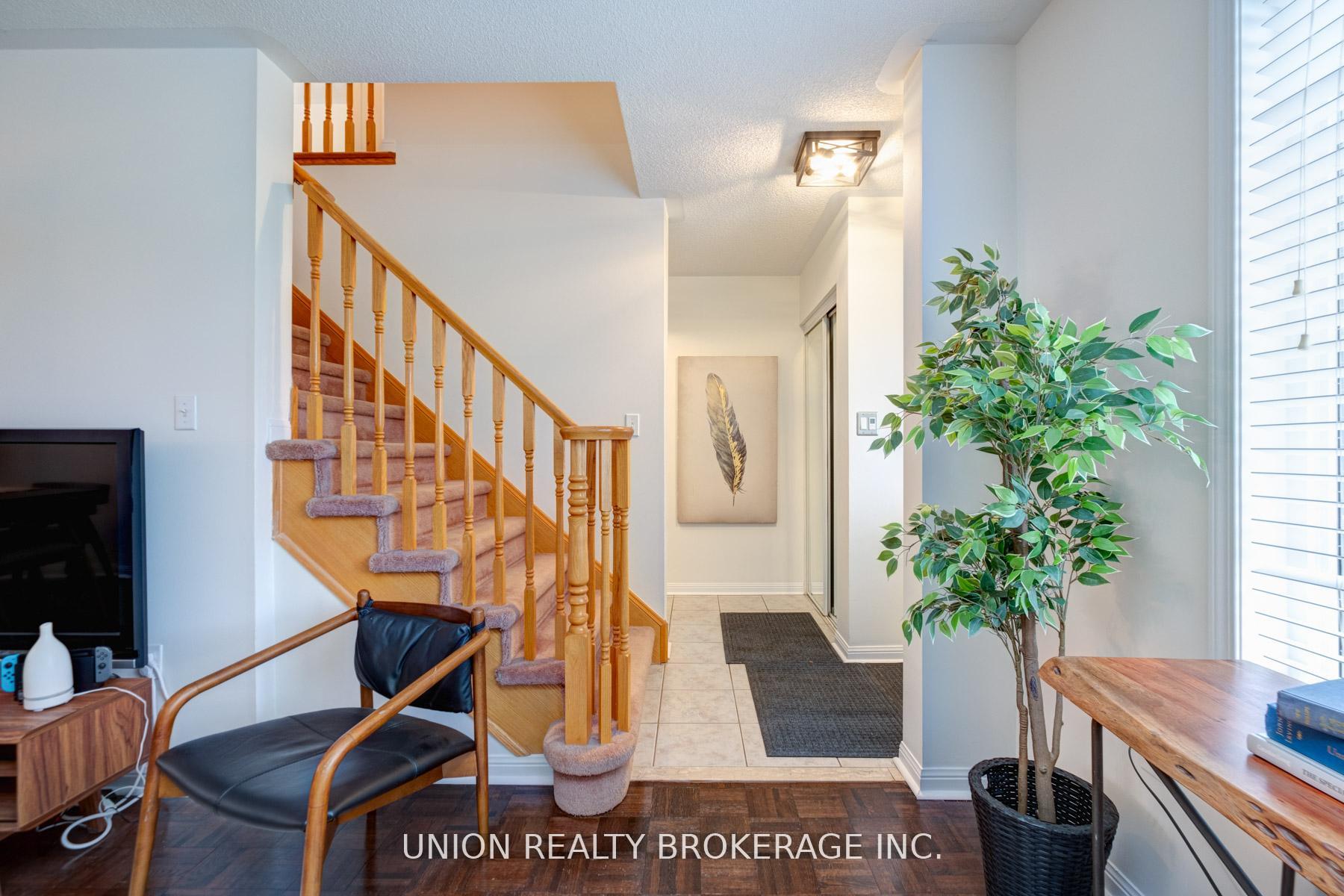Photo 21 of 84 Worthington Avenue, Brampton, Fletcher's Meadow — HOMEH