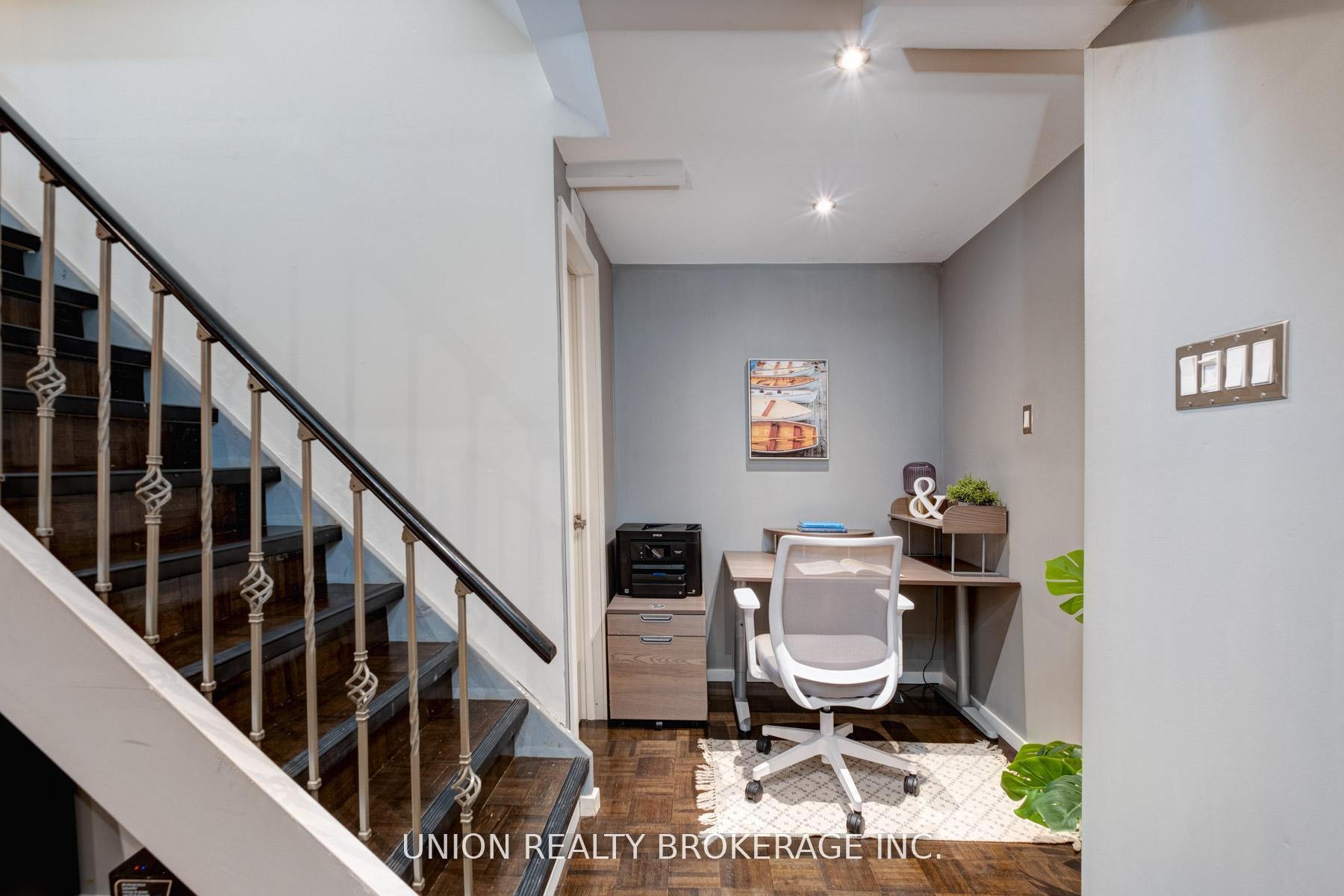 Photo 14 of 84 Worthington Avenue, Brampton, Fletcher's Meadow — HOMEH
