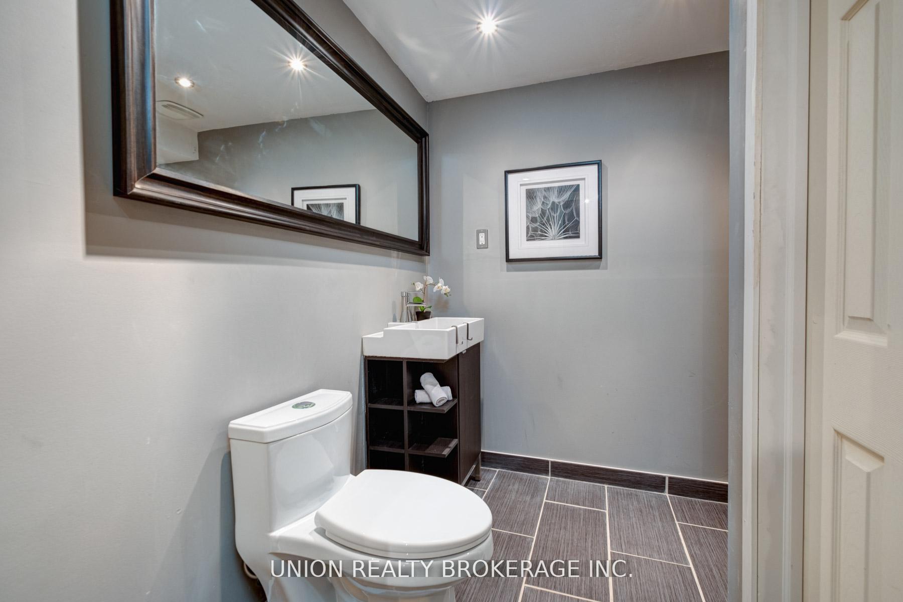 Photo 10 of 84 Worthington Avenue, Brampton, Fletcher's Meadow — HOMEH