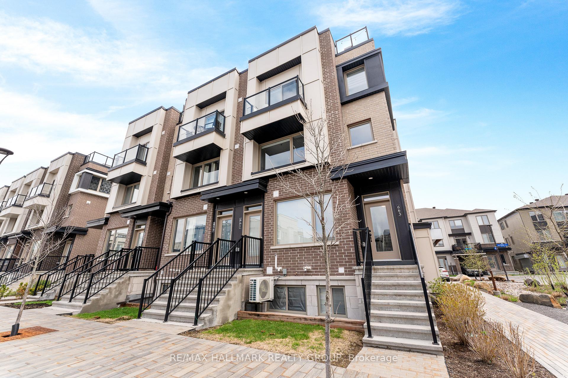 Photo 1 of 663 Makwa Private, Ottawa, CFB Rockcliffe and Area — HOMEH
