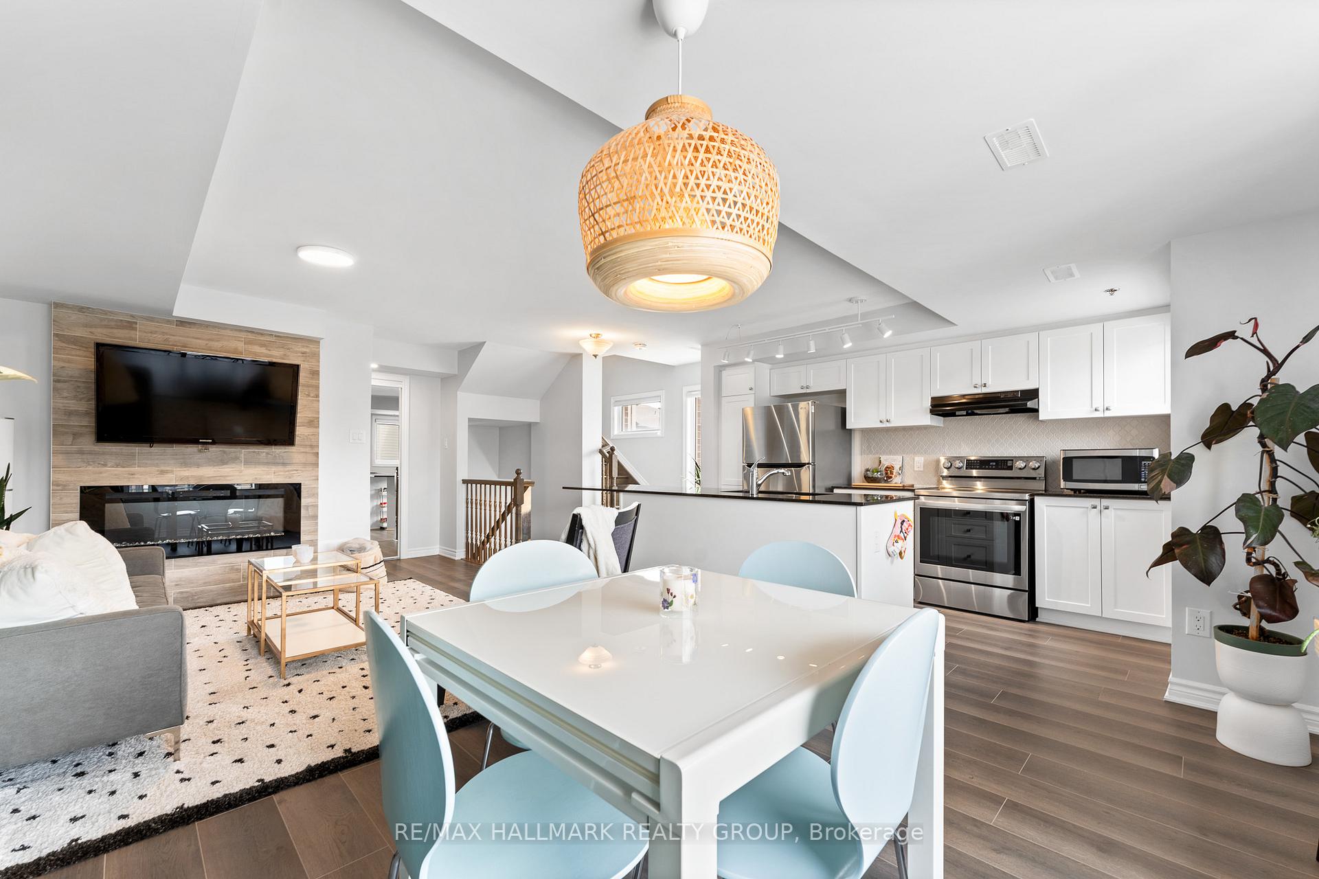 Photo 15 of 663 Makwa Private, Ottawa, CFB Rockcliffe and Area — HOMEH