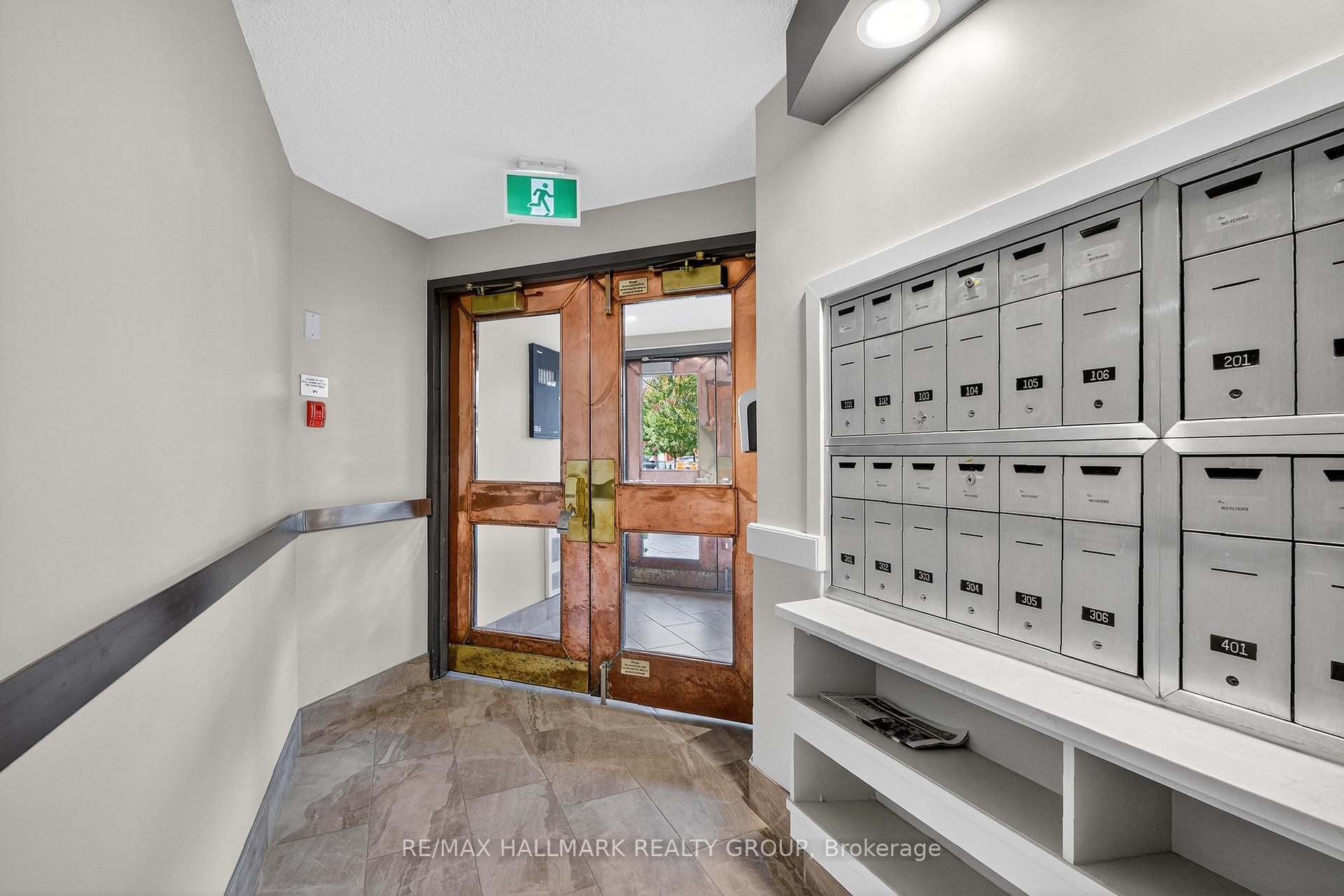 Photo 3 of Unit 202, 317 Metcalfe Street, Ottawa, Ottawa Centre — HOMEH
