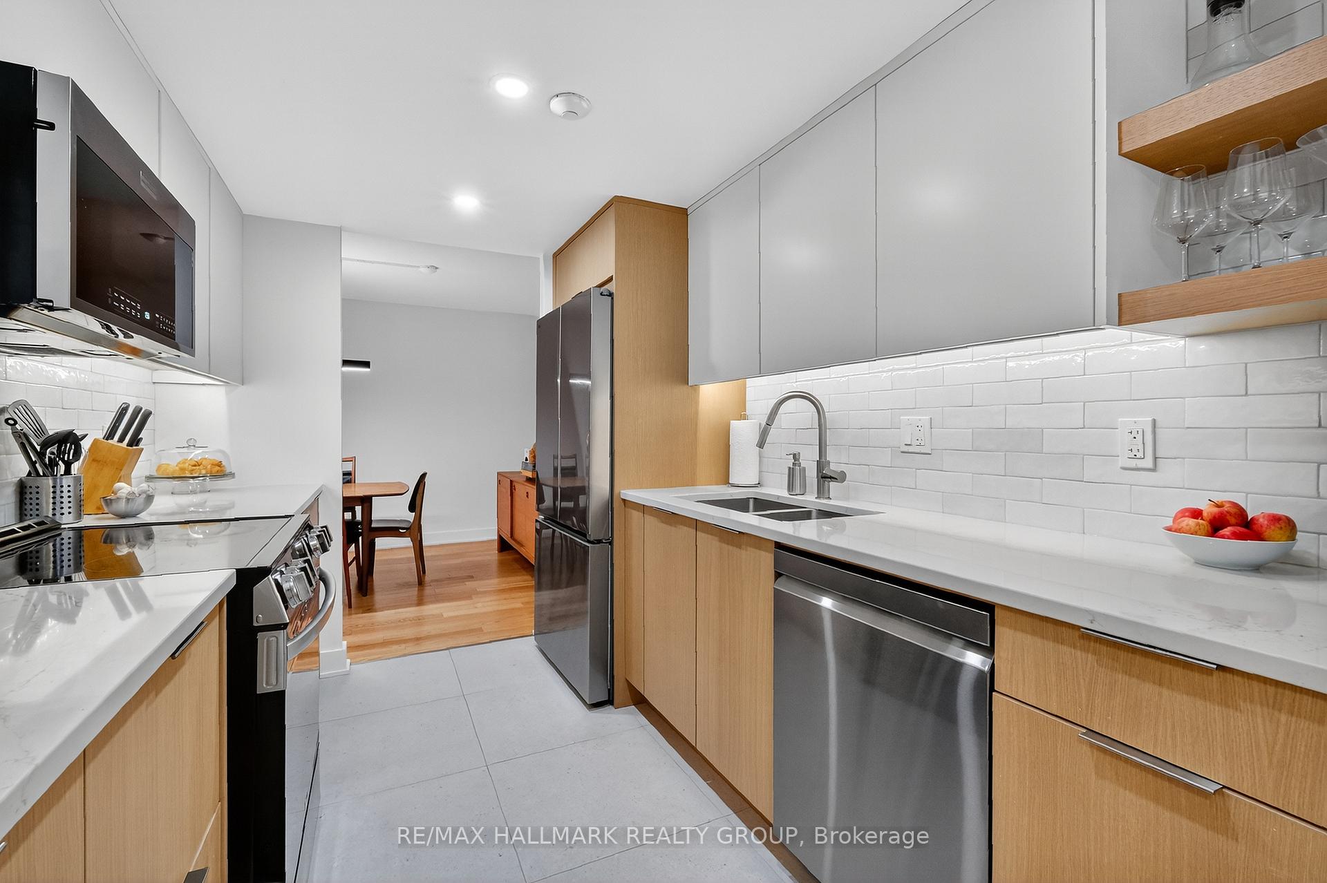 Photo 4 of Unit 202, 317 Metcalfe Street, Ottawa, Ottawa Centre — HOMEH