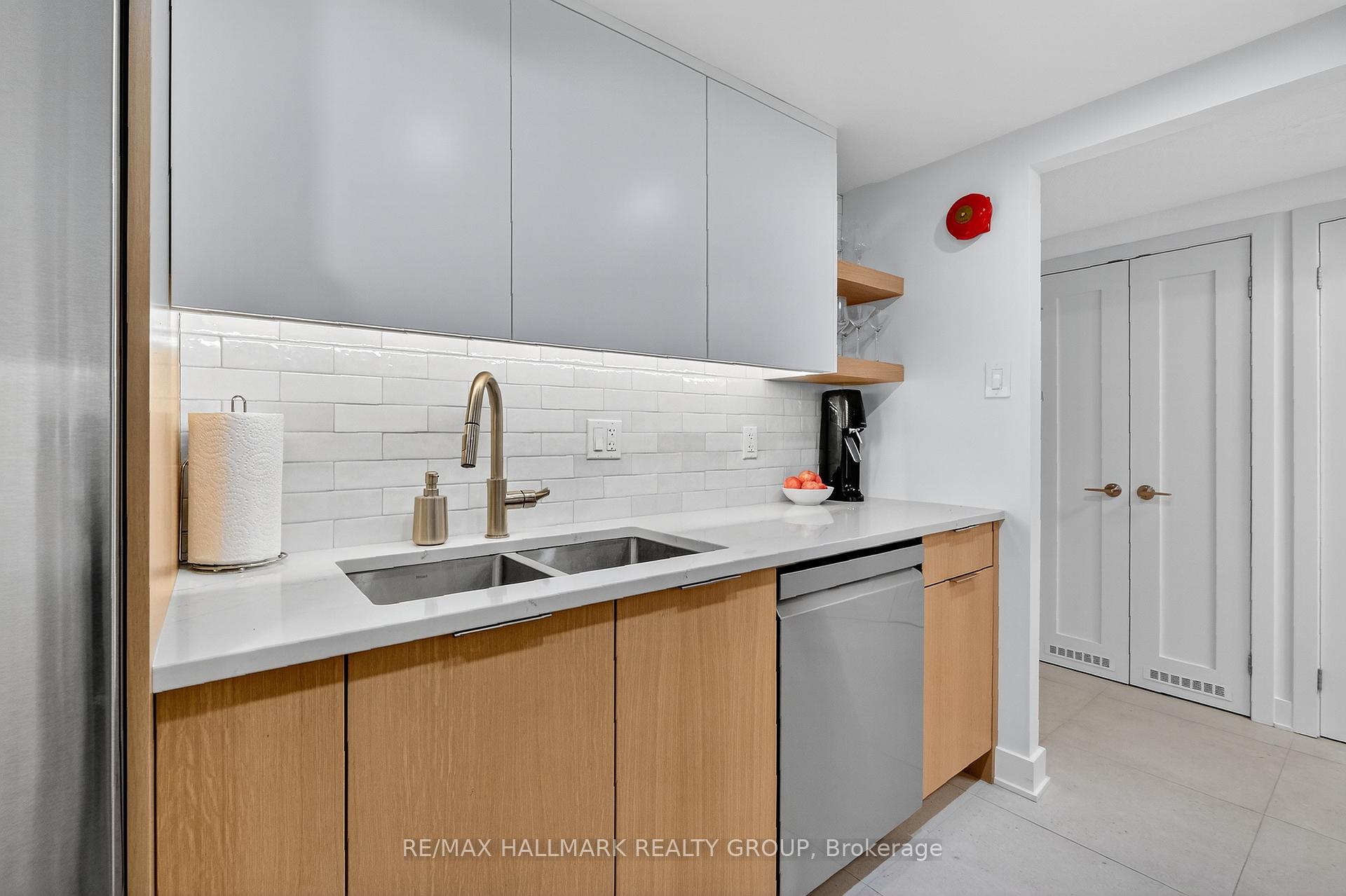 Photo 6 of Unit 202, 317 Metcalfe Street, Ottawa, Ottawa Centre — HOMEH