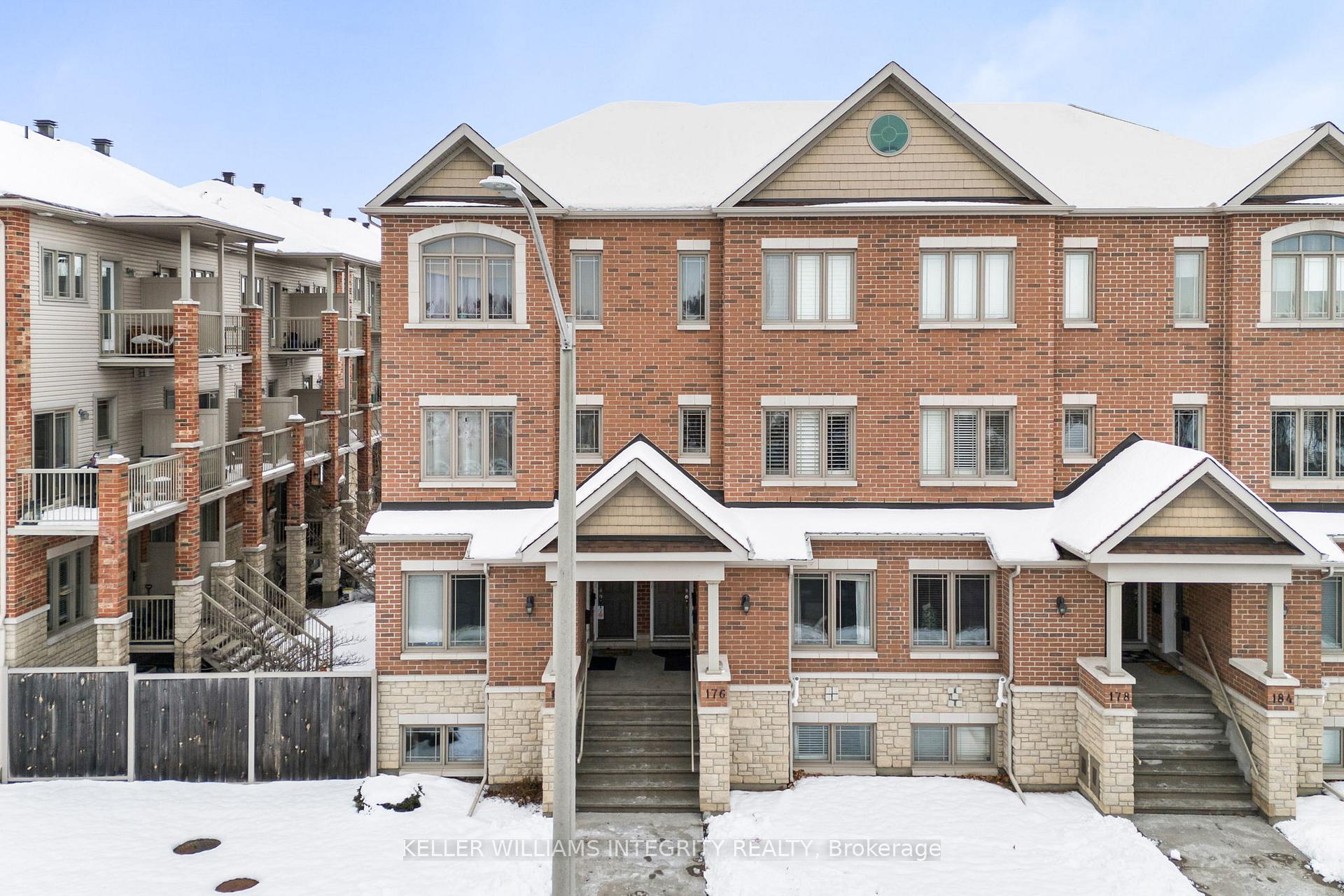 Front of Unit 18, 176 Den Haag Drive