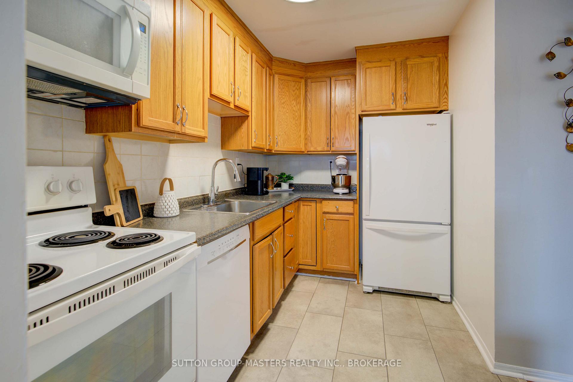 Photo 8 of Unit 51, 808 Datzell Lane, Kingston, South of Taylor-Kidd Blvd — HOMEH