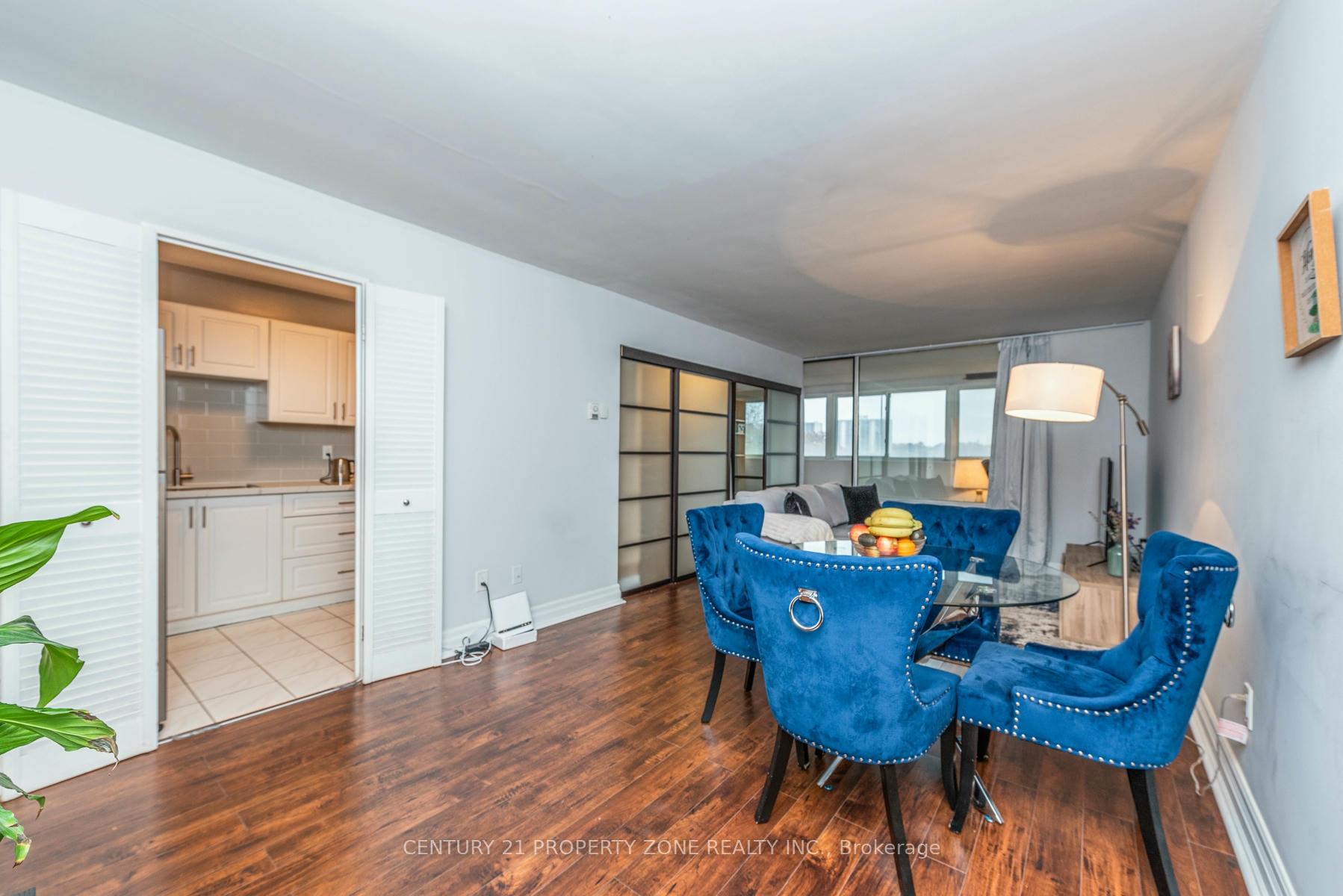 Photo 5 of Unit 602, 3 Massey Square E, Toronto, Crescent Town — HOMEH