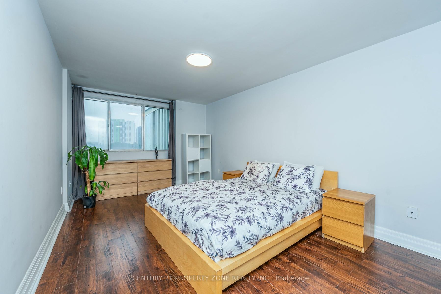 Photo 25 of Unit 602, 3 Massey Square E, Toronto, Crescent Town — HOMEH