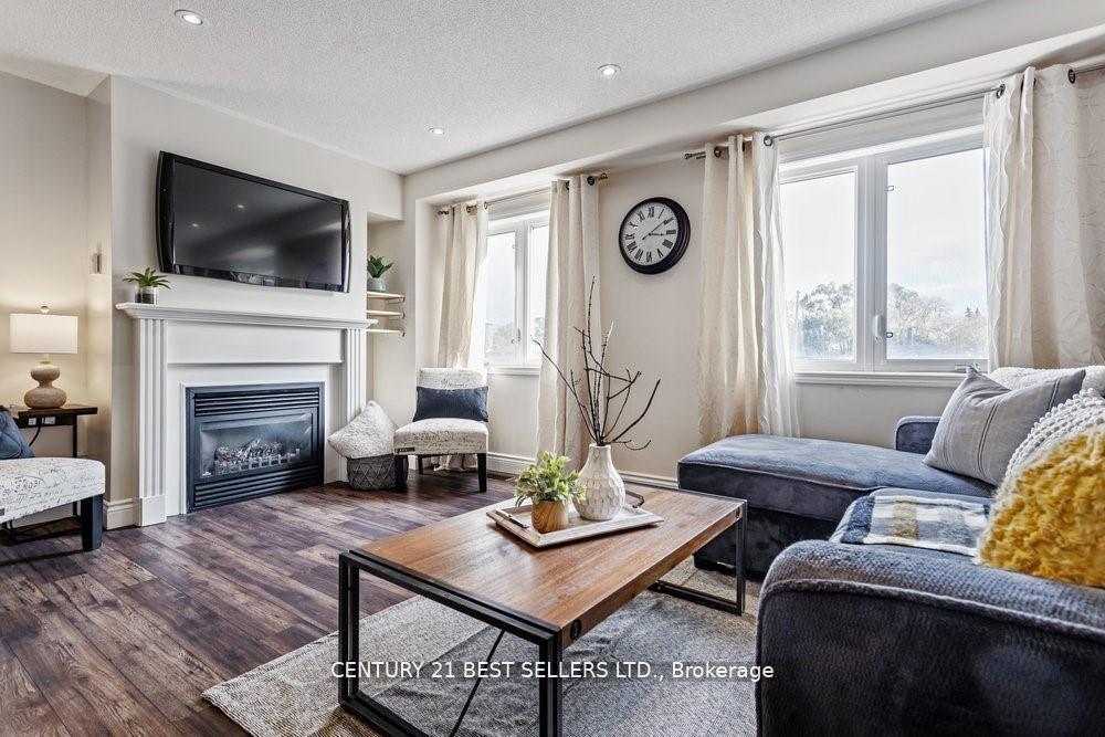 Photo 1 of Unit 37, 470 Beach Boulevard, Hamilton, Hamilton Beach — HOMEH