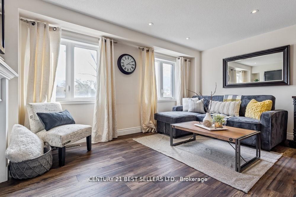 Photo 5 of Unit 37, 470 Beach Boulevard, Hamilton, Hamilton Beach — HOMEH