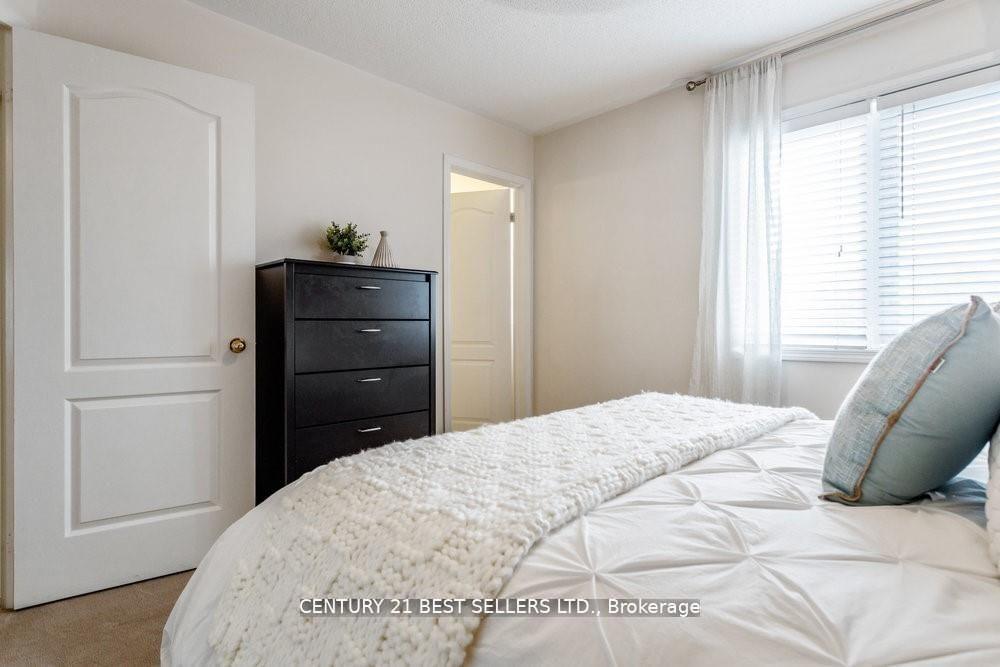 Photo 18 of Unit 37, 470 Beach Boulevard, Hamilton, Hamilton Beach — HOMEH