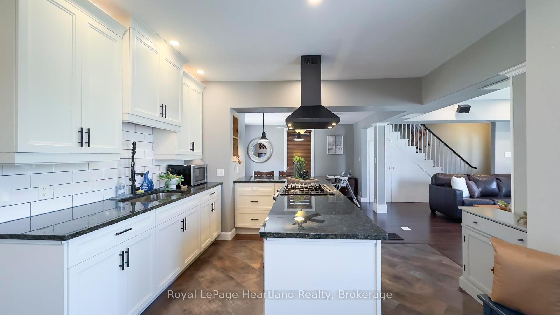 Photo 3 of 148 Britannia Road E, Goderich, Goderich (Town) — HOMEH