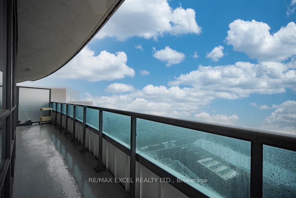 Photo 28 of Unit 2401, 7171 Yonge Street, Markham, Thornhill — HOMEH