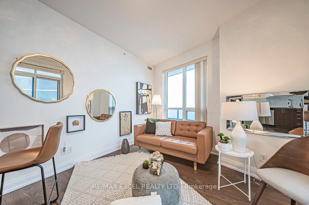 Photo 29 of Unit 2401, 7171 Yonge Street, Markham, Thornhill — HOMEH