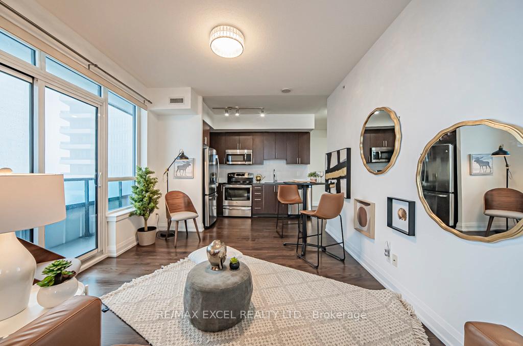 Photo 33 of Unit 2401, 7171 Yonge Street, Markham, Thornhill — HOMEH