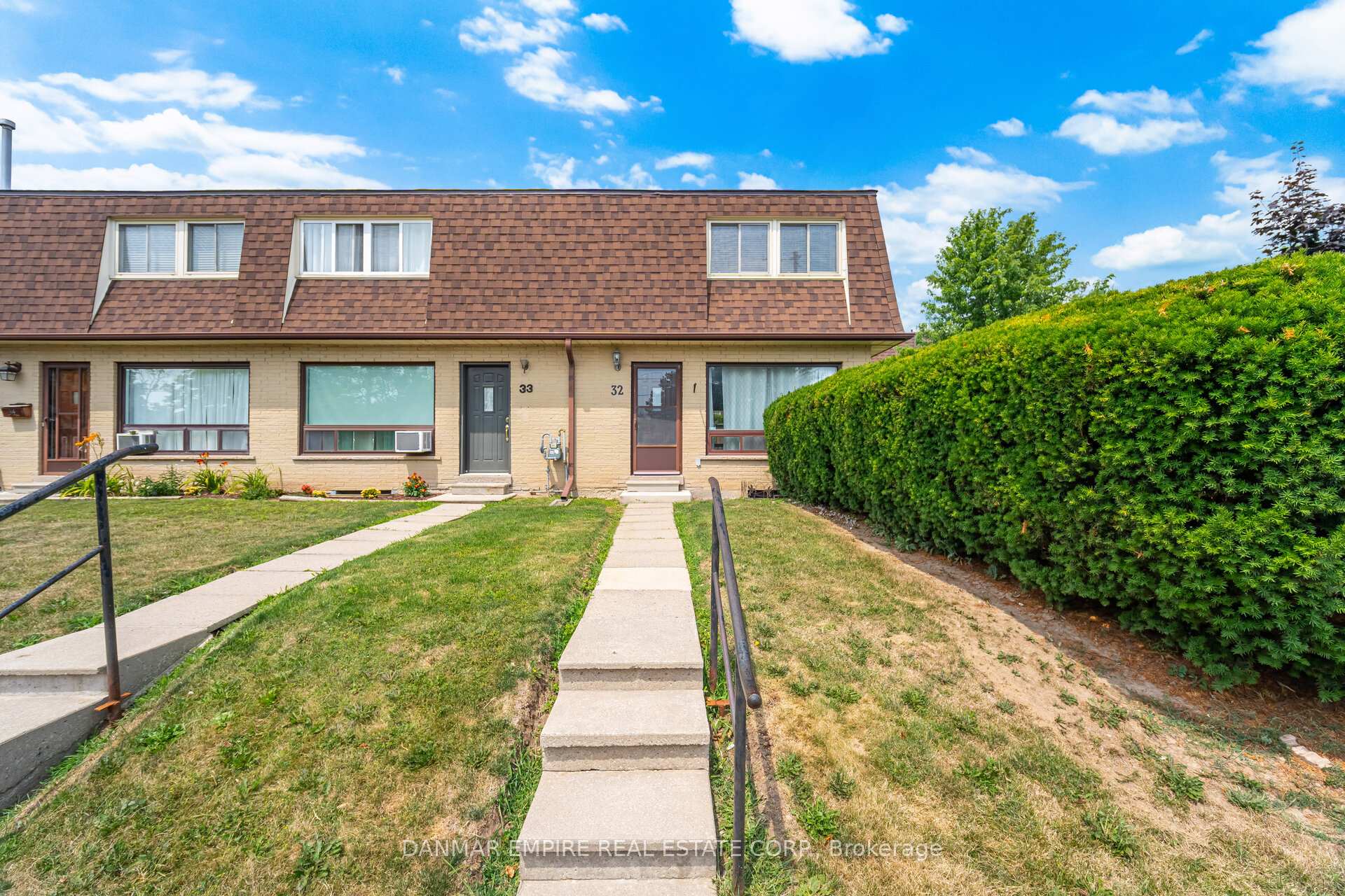 Photo 2 of Unit 32, 20 Mountainview Road S, Halton Hills, Georgetown — HOMEH