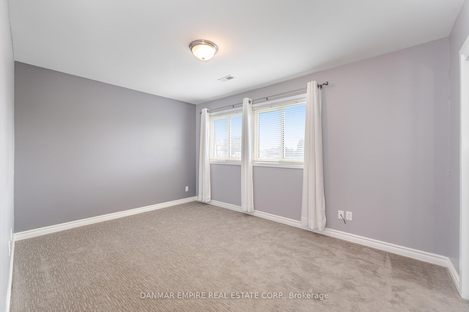 Photo 14 of Unit 32, 20 Mountainview Road S, Halton Hills, Georgetown — HOMEH