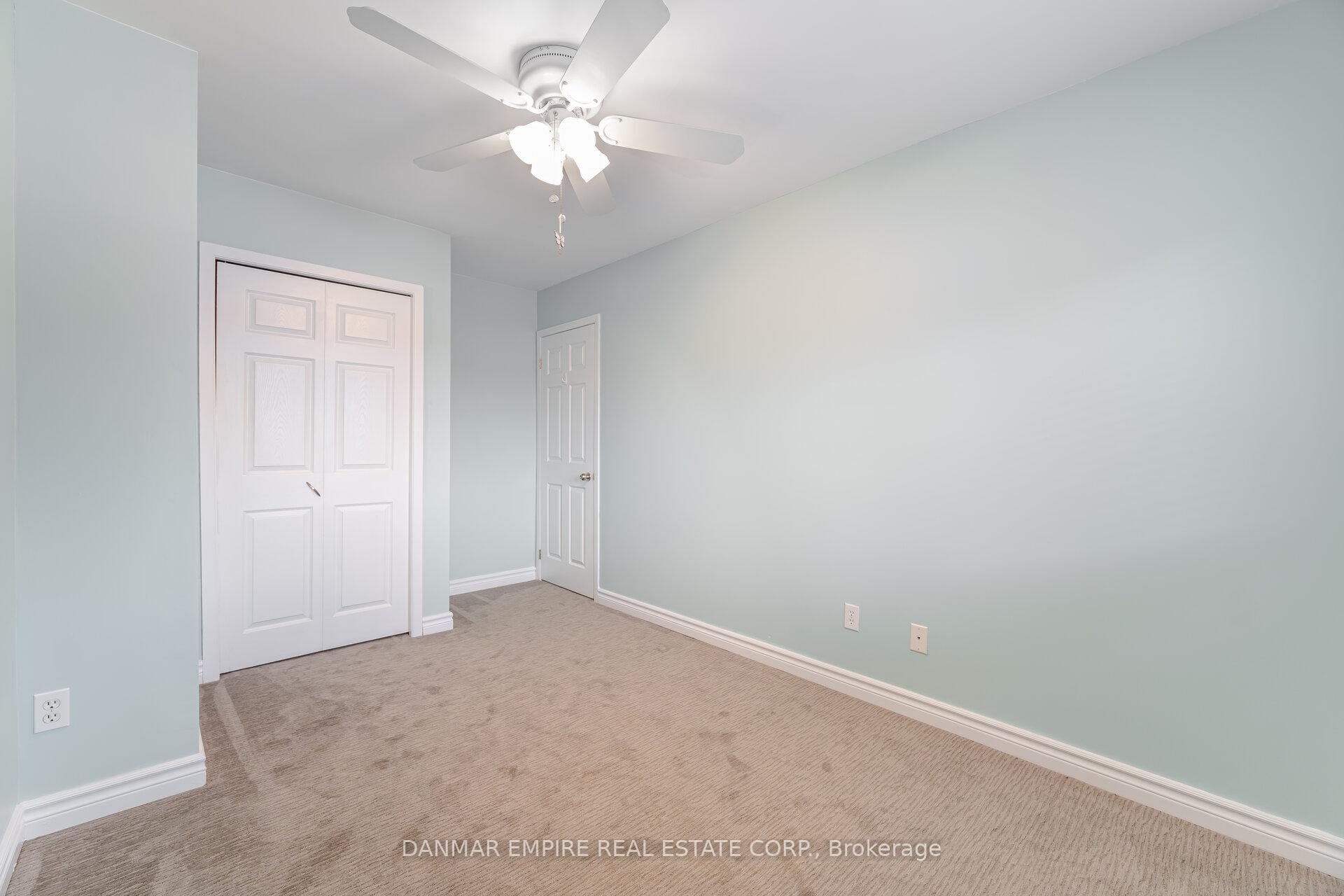 Photo 12 of Unit 32, 20 Mountainview Road S, Halton Hills, Georgetown — HOMEH