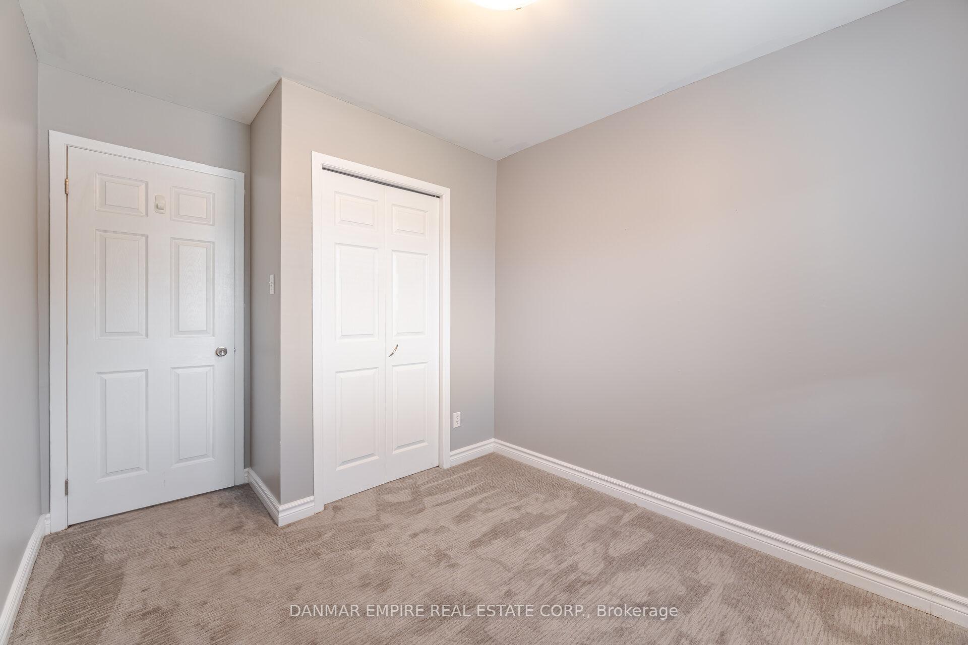 Photo 17 of Unit 32, 20 Mountainview Road S, Halton Hills, Georgetown — HOMEH