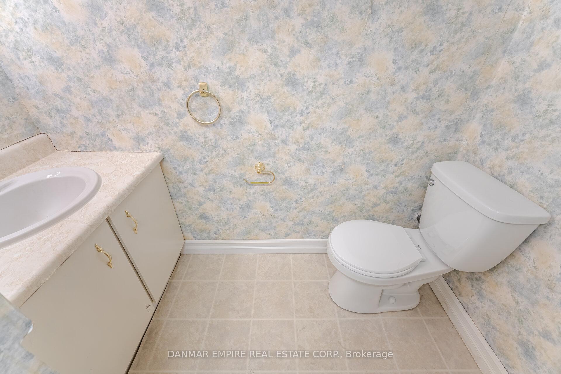 Photo 22 of Unit 32, 20 Mountainview Road S, Halton Hills, Georgetown — HOMEH