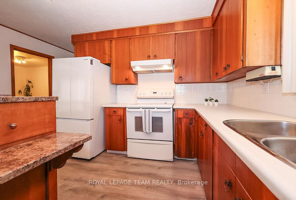 Photo 18 of 476 Bousquet Avenue, Cornwall — HOMEH