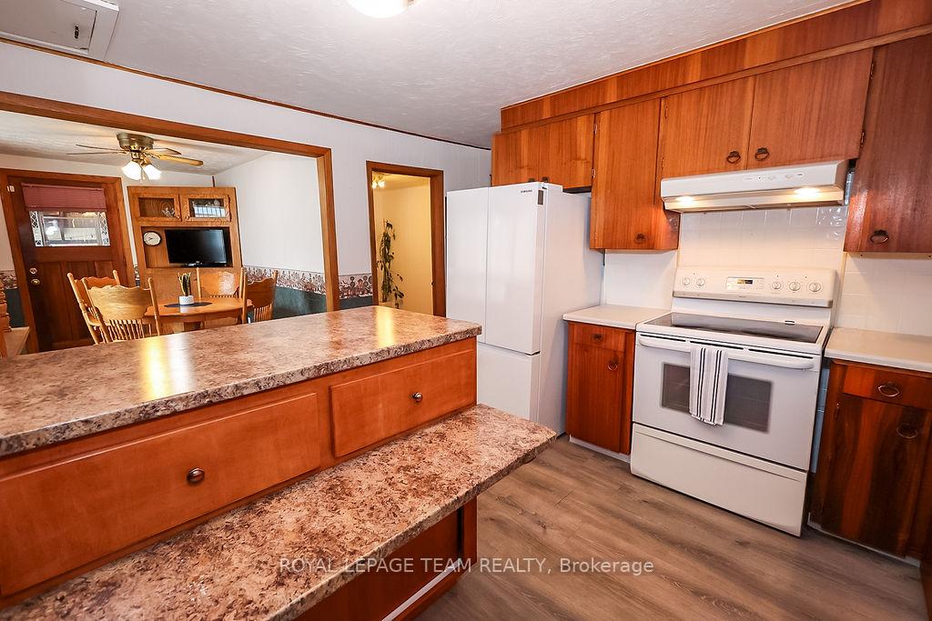 Photo 19 of 476 Bousquet Avenue, Cornwall — HOMEH
