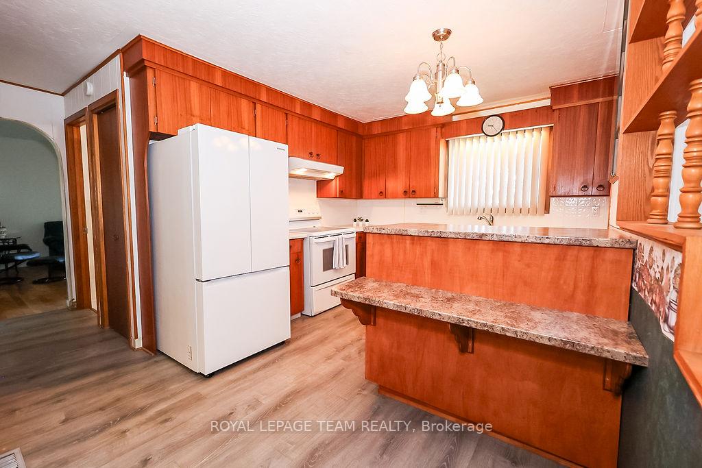 Photo 20 of 476 Bousquet Avenue, Cornwall — HOMEH