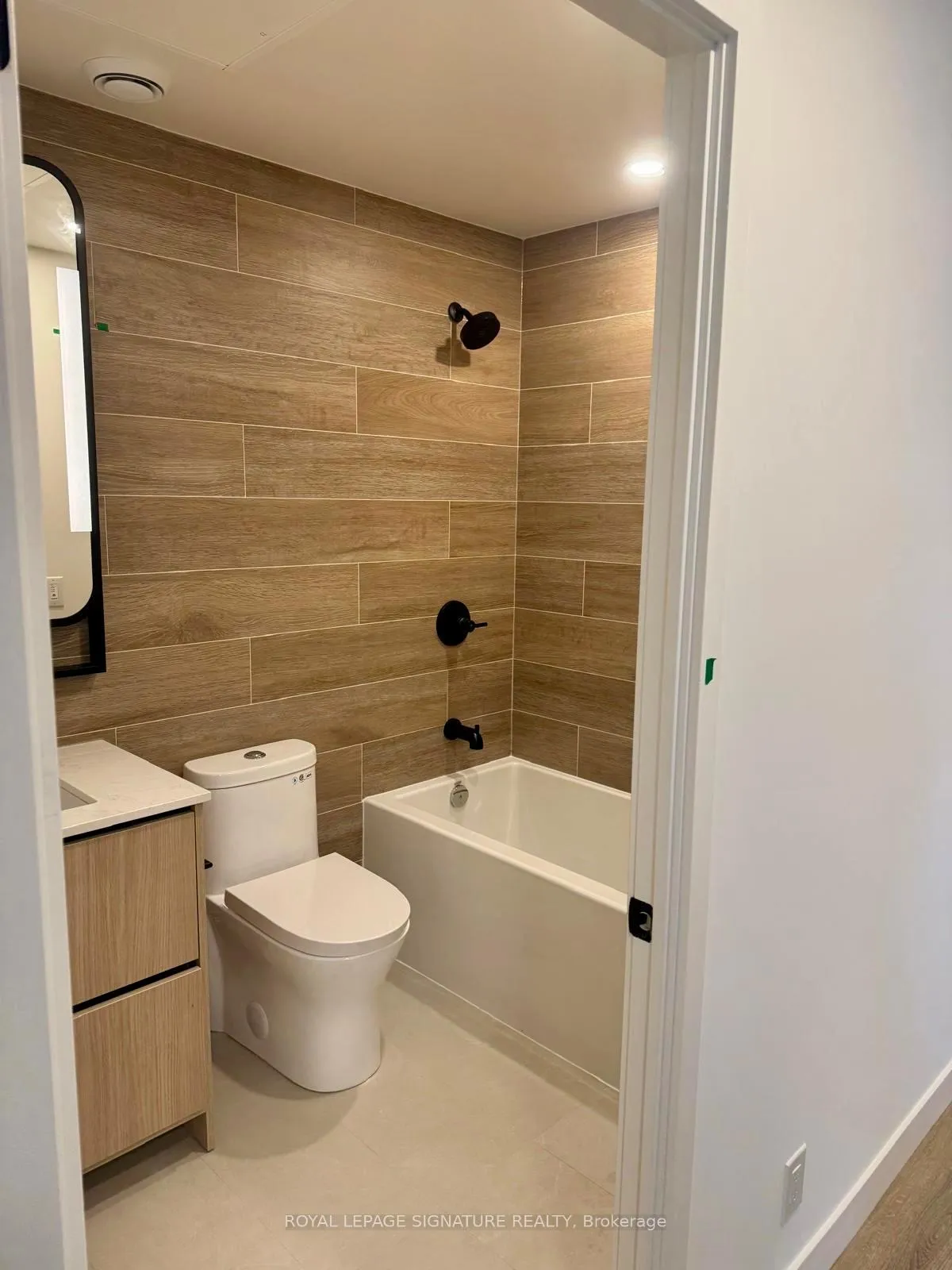 Photo 13 of Unit 920, 1050 Eastern Avenue, Toronto, Greenwood-Coxwell — HOMEH