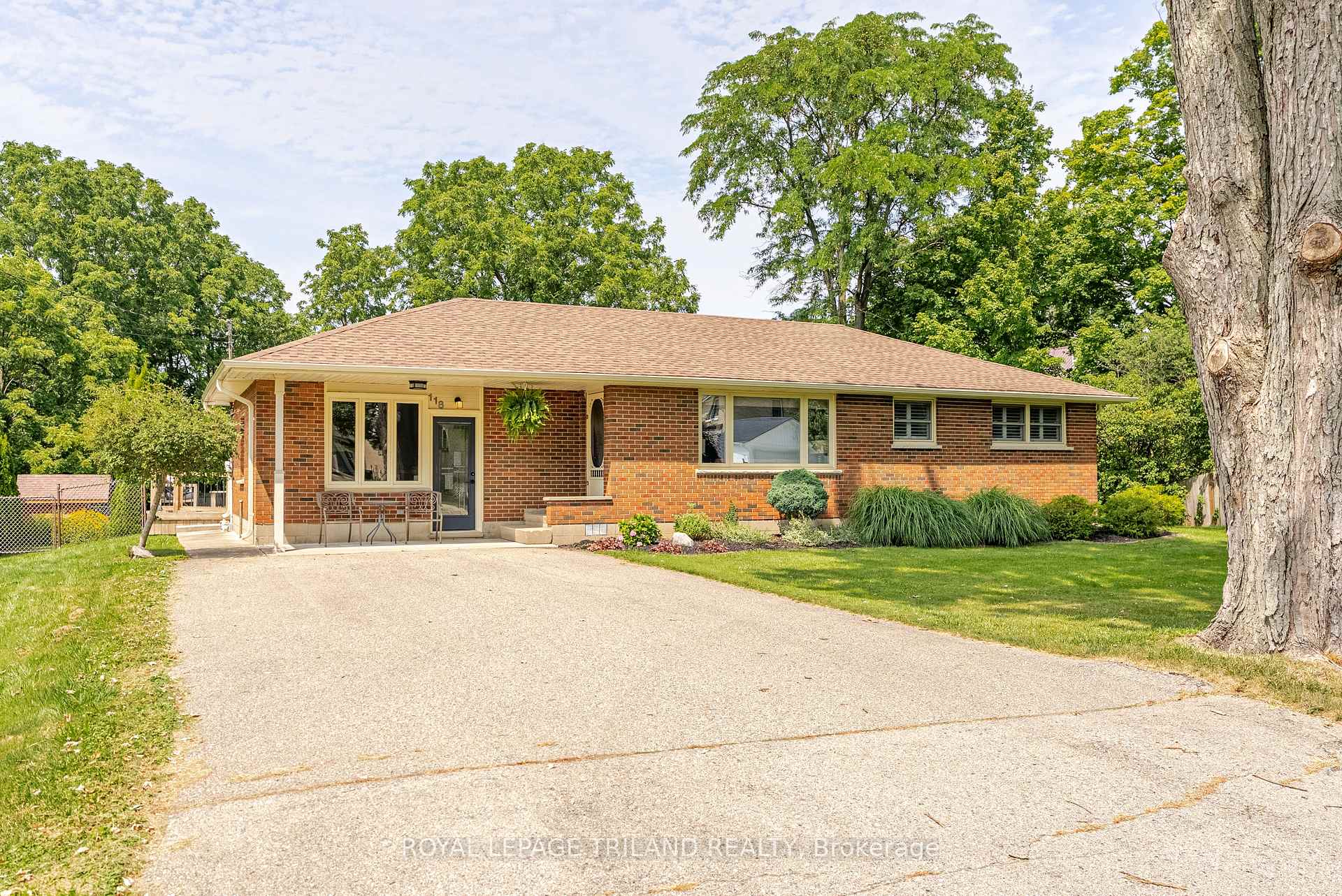 Photo 1 of 118 Seventh Avenue, Central Elgin, Belmont — HOMEH
