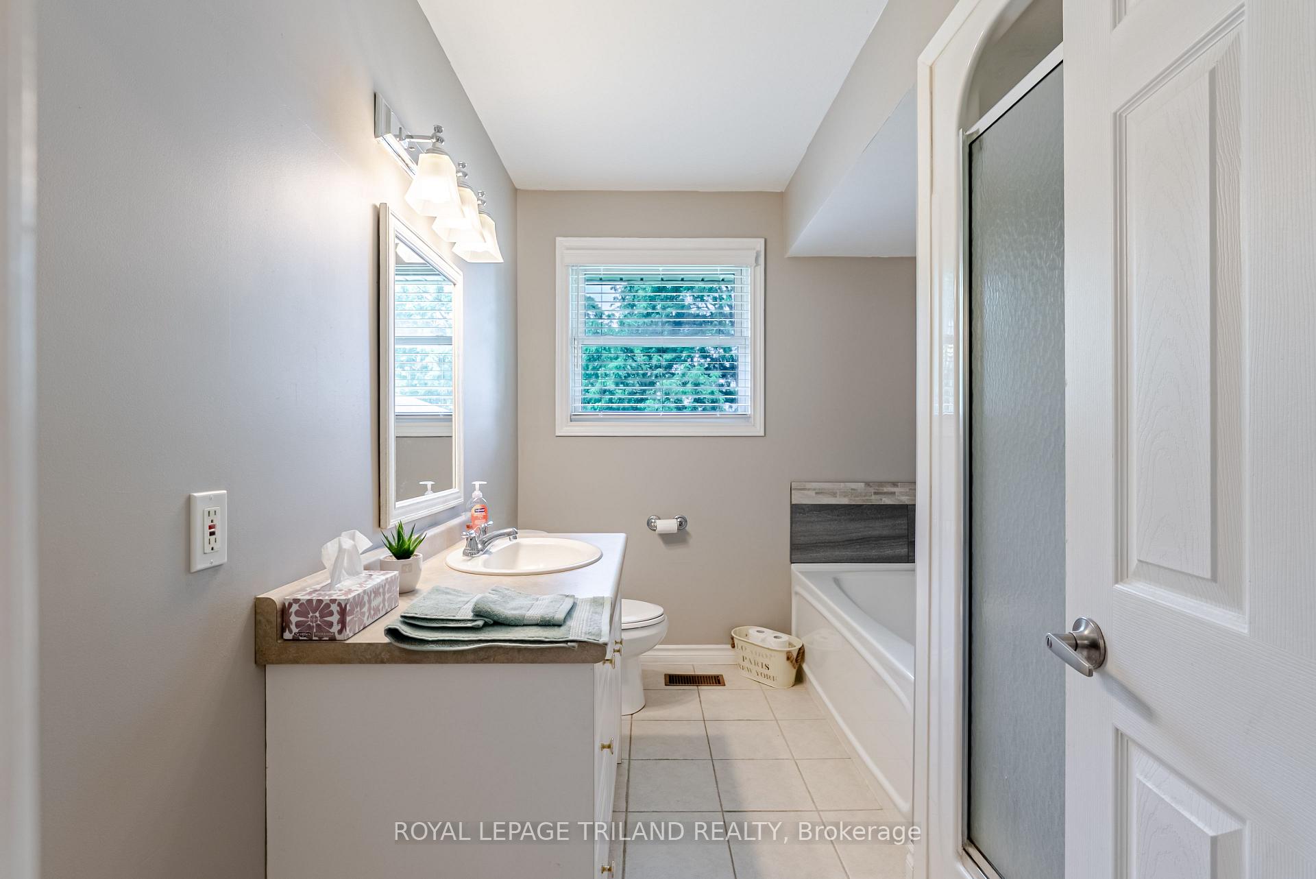 Photo 26 of 118 Seventh Avenue, Central Elgin, Belmont — HOMEH