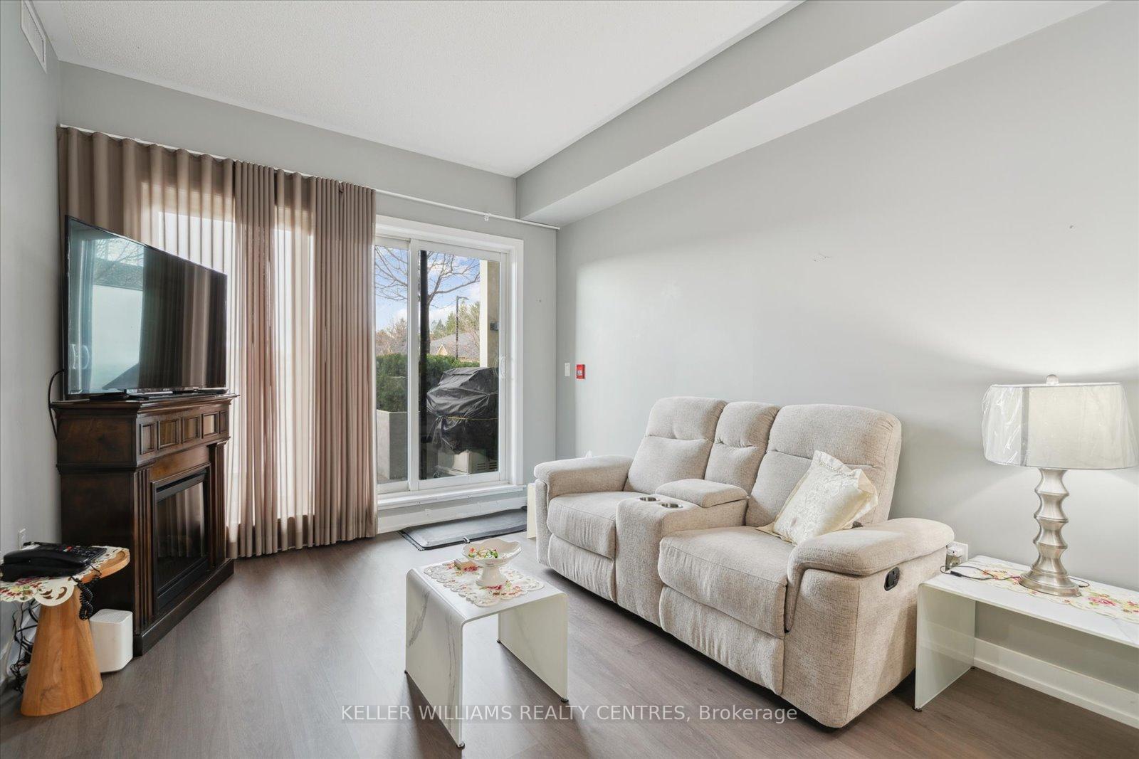 Photo 12 of Unit 124, 555 William Graham Drive, Aurora, Rural Aurora — HOMEH