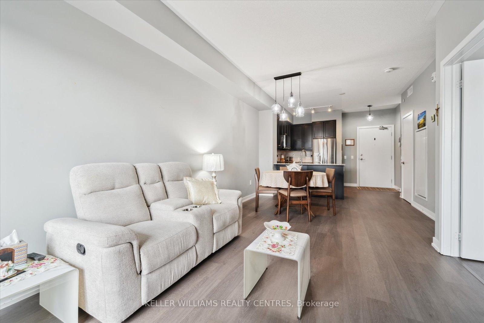 Photo 13 of Unit 124, 555 William Graham Drive, Aurora, Rural Aurora — HOMEH