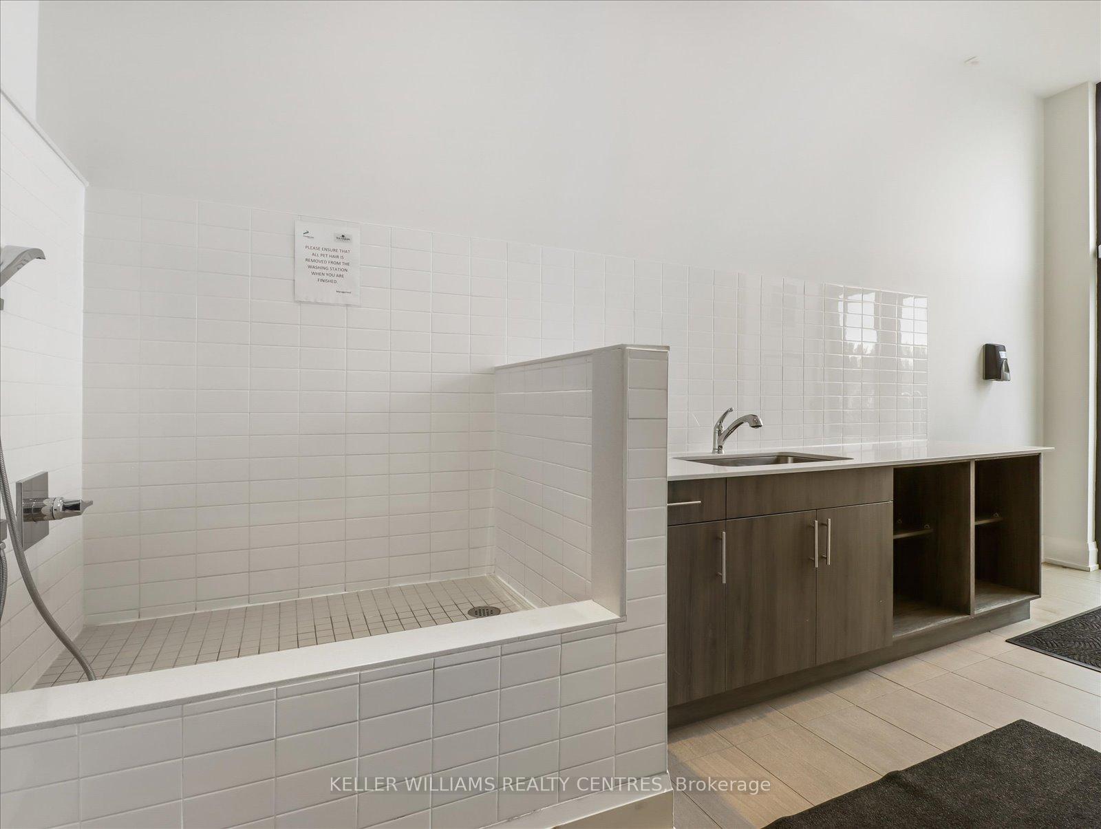 Photo 35 of Unit 124, 555 William Graham Drive, Aurora, Rural Aurora — HOMEH