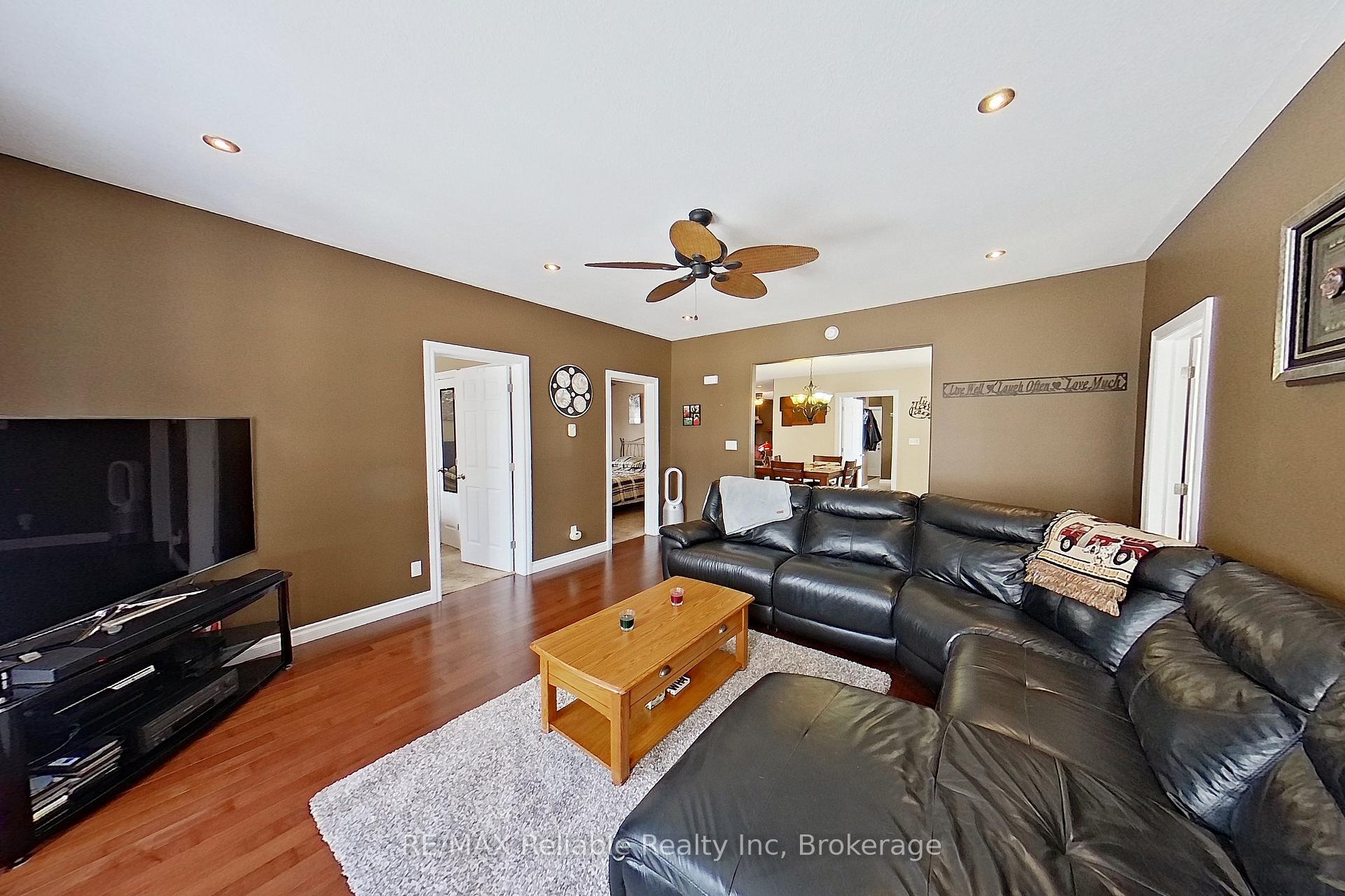 Photo 15 of 223 High Street, Central Huron, Clinton — HOMEH