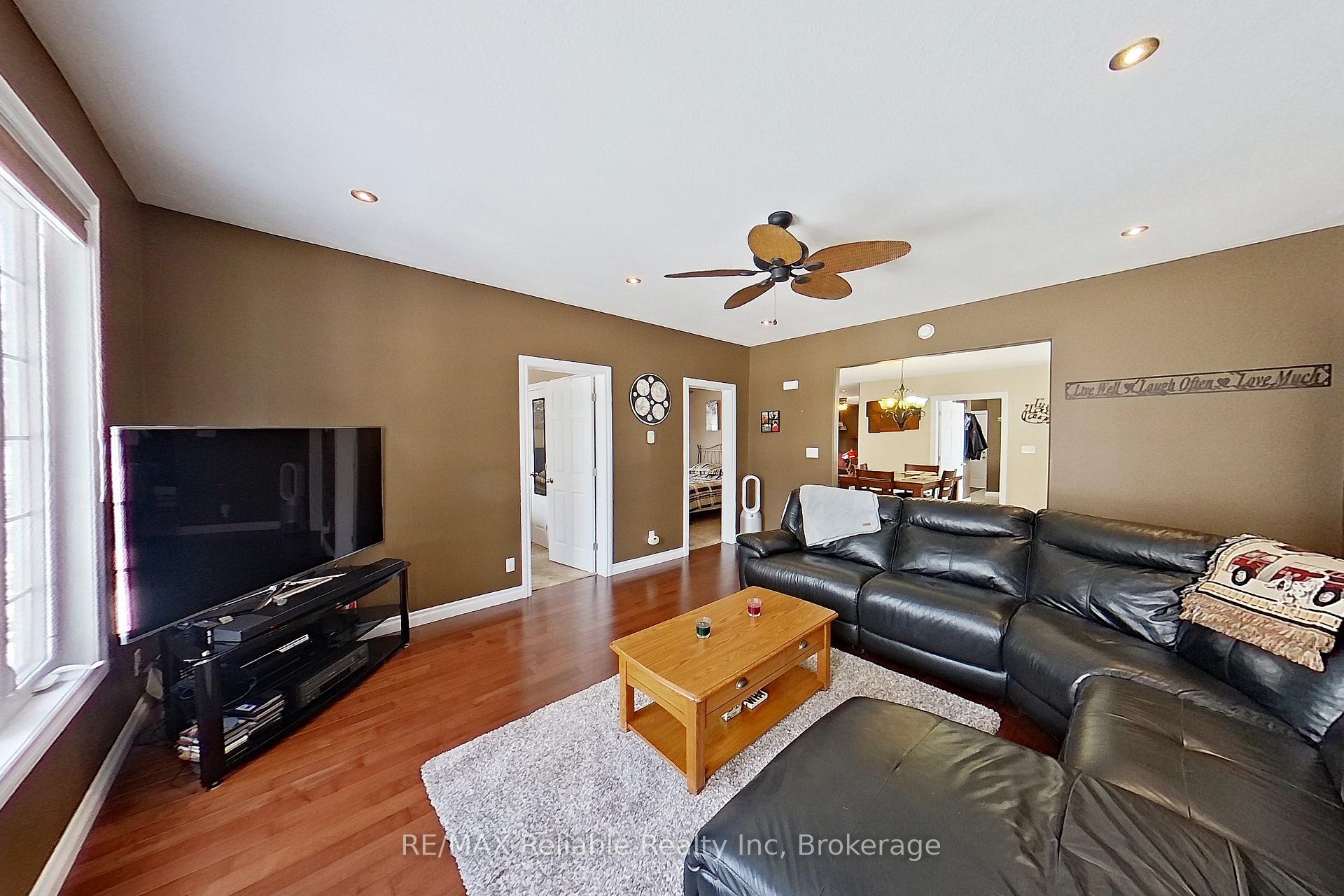 Photo 17 of 223 High Street, Central Huron, Clinton — HOMEH