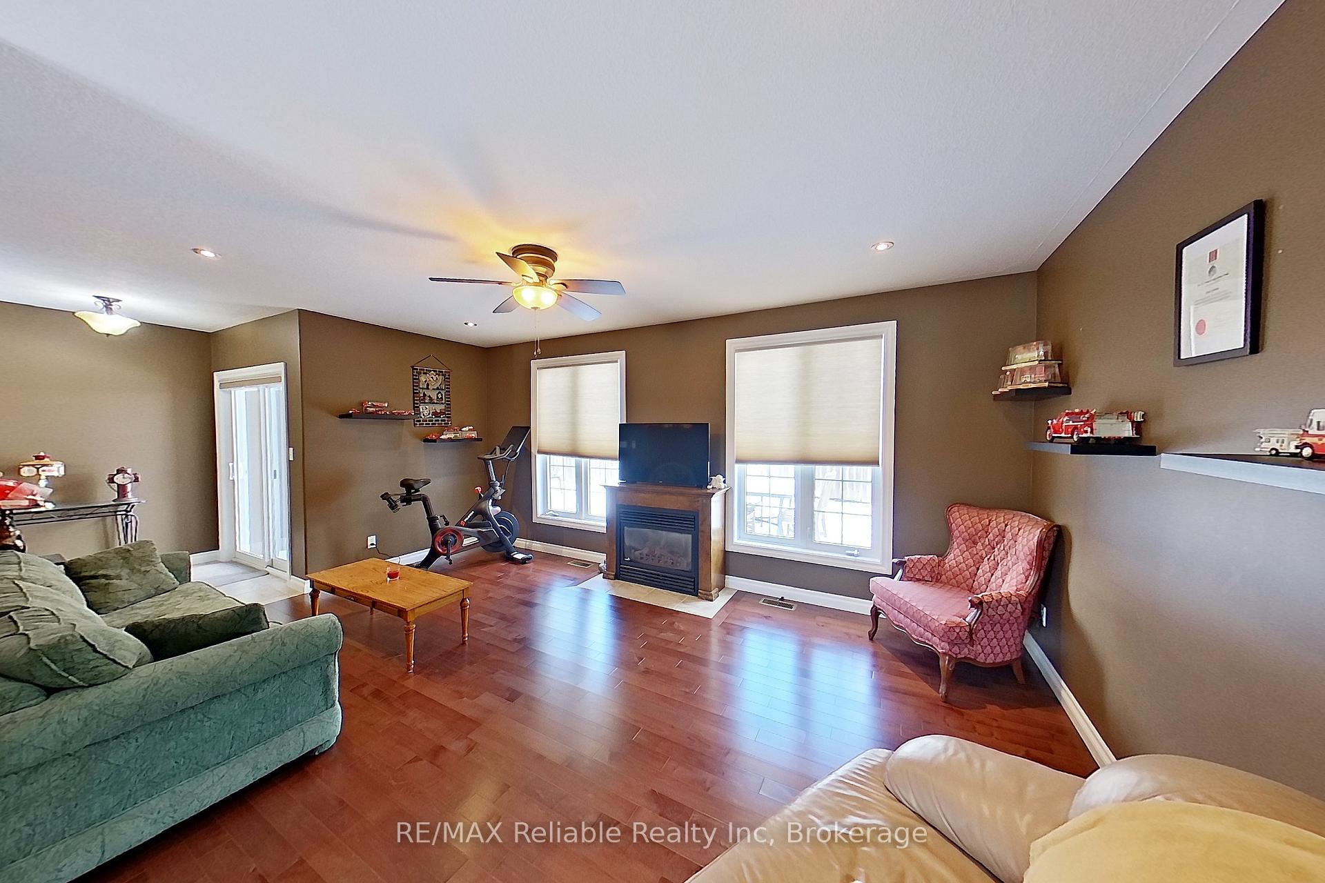 Photo 18 of 223 High Street, Central Huron, Clinton — HOMEH